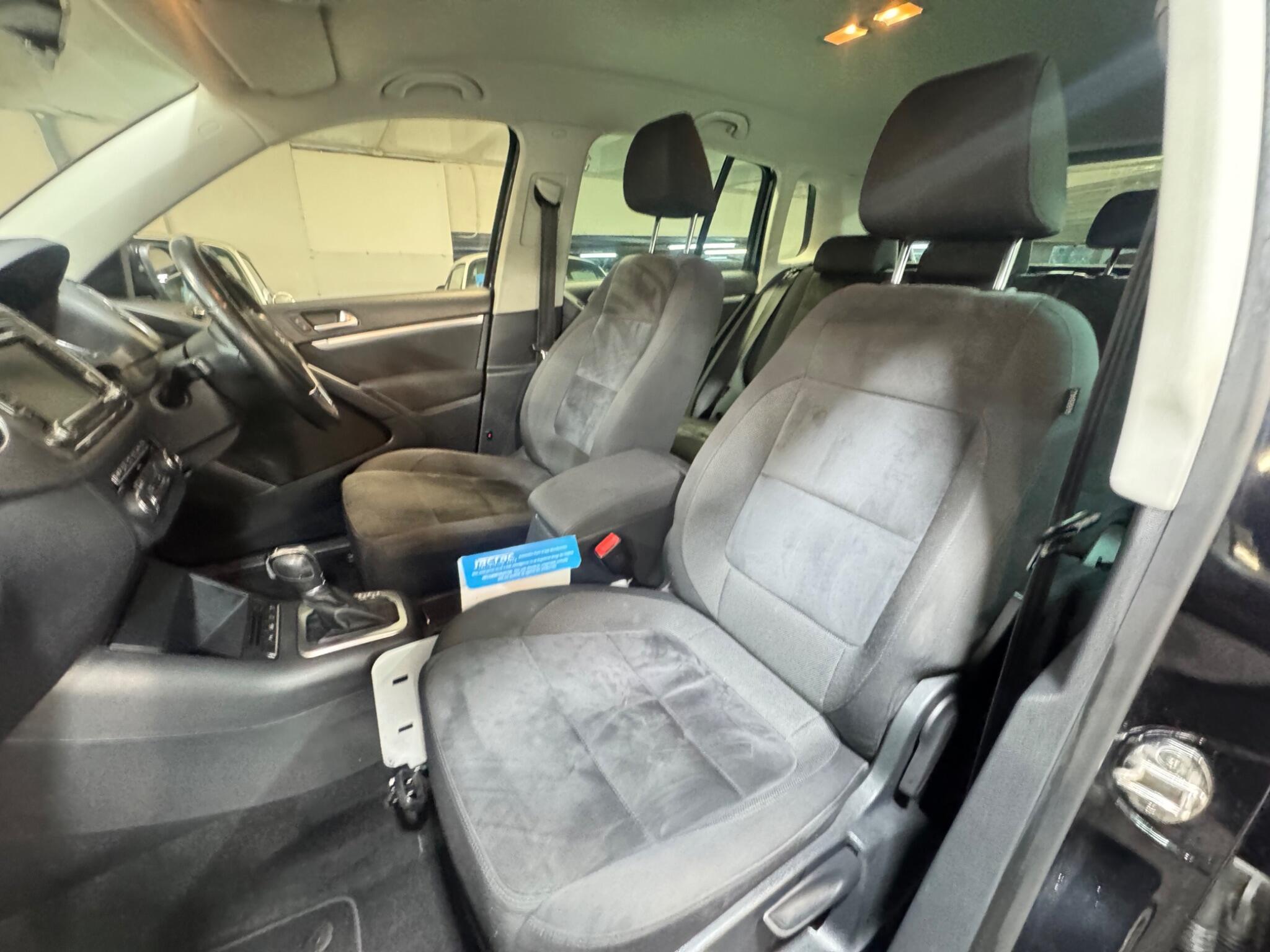 Volkswagen Tiguan - Image 10