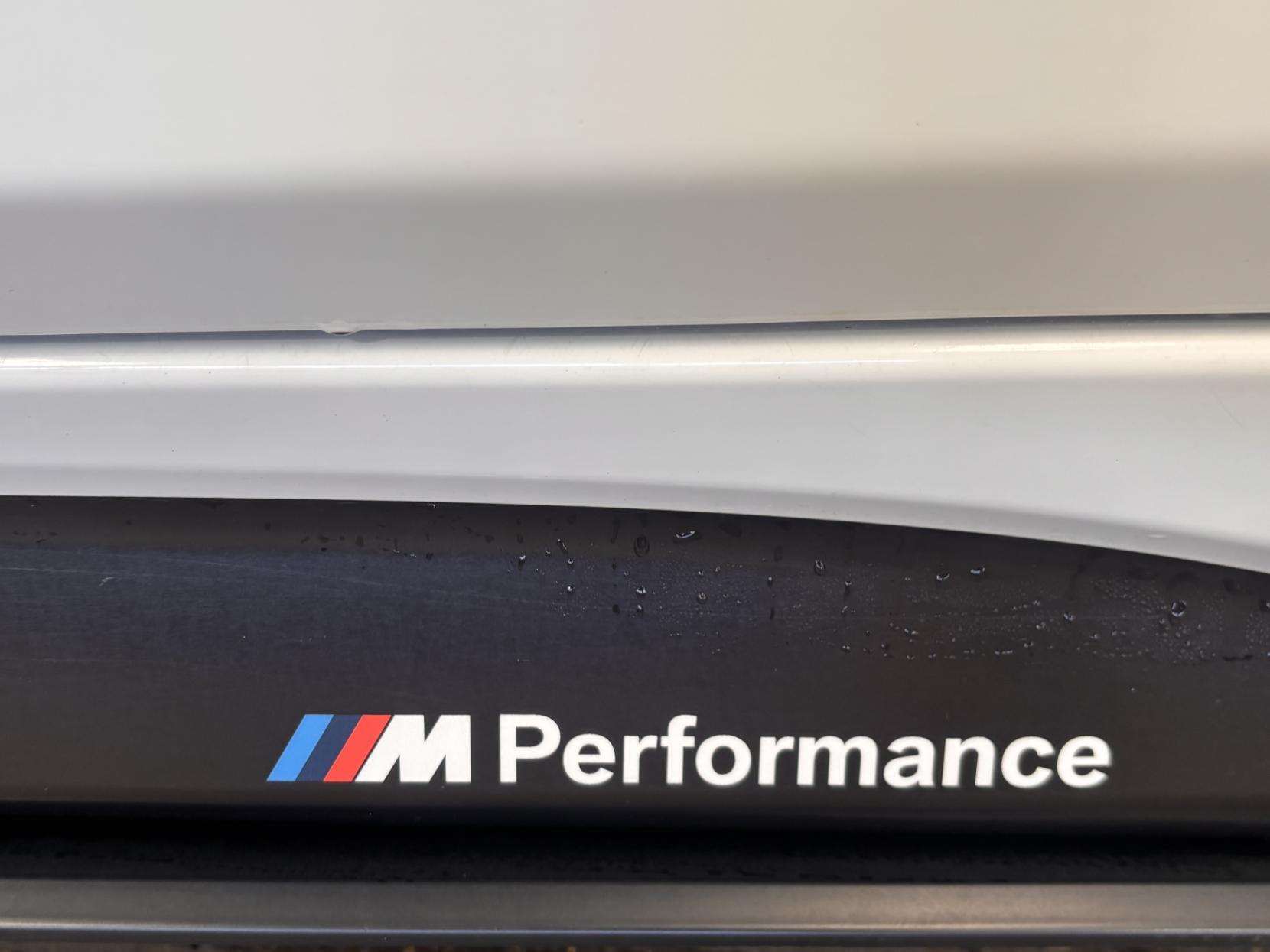 BMW 3 Series - Image 9