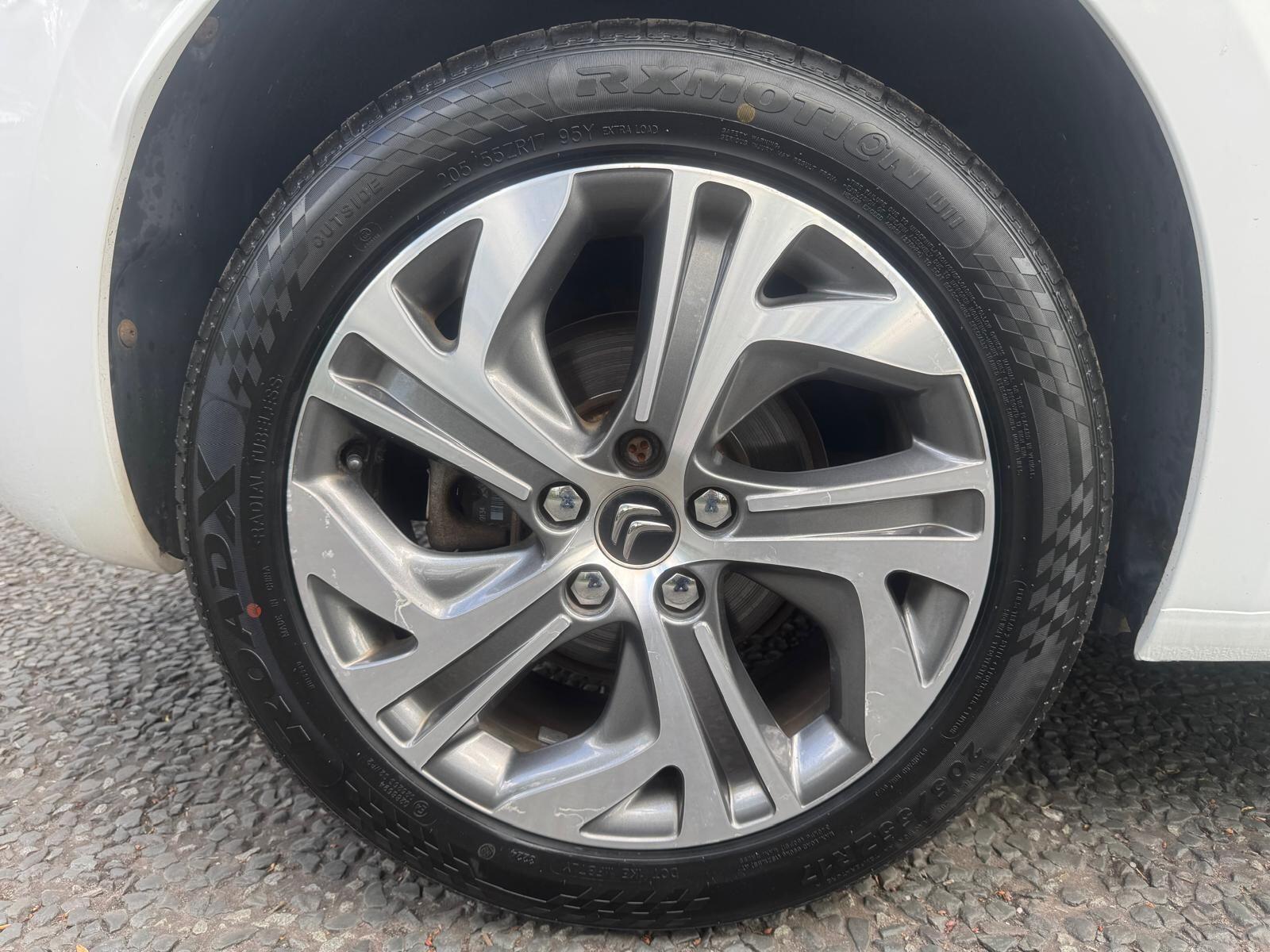 Citroen C4 Picasso - Image 31