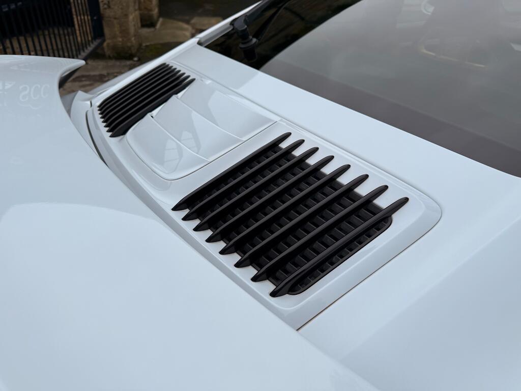 Porsche 911 - Image 29