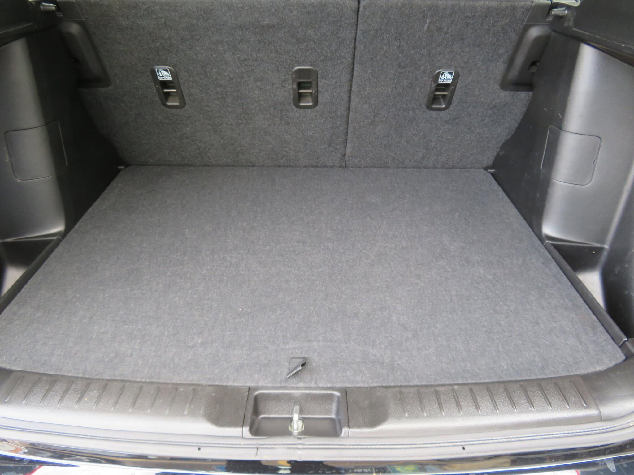 Suzuki Vitara - Image 9