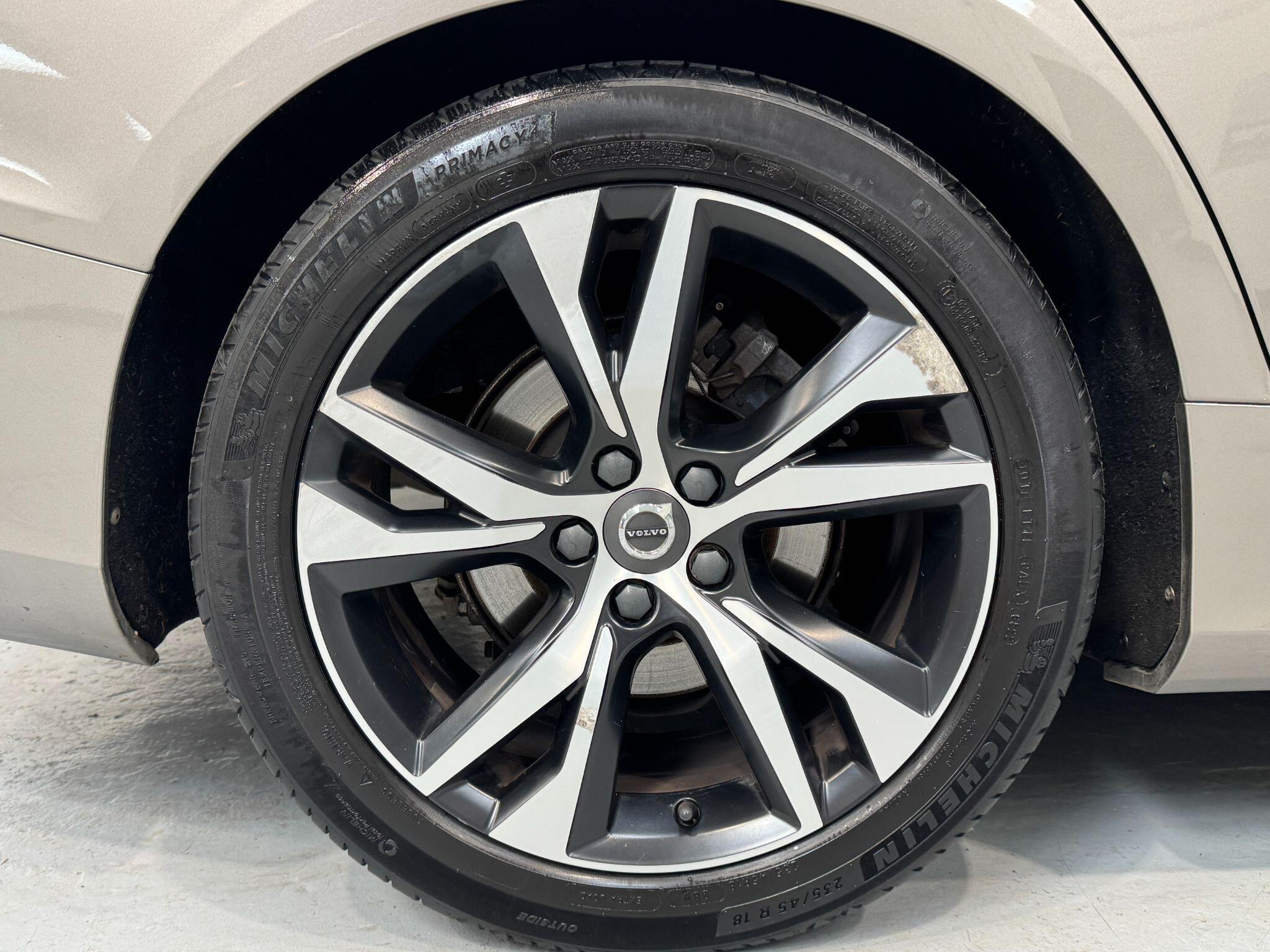 Volvo V60 - Image 28