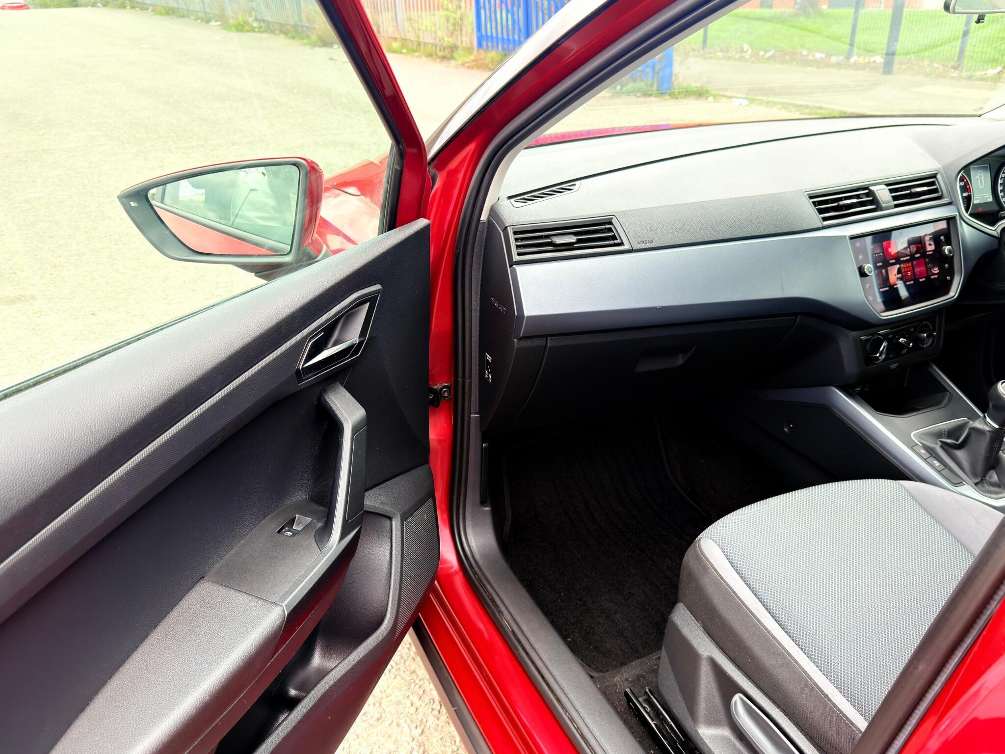 SEAT Arona - Image 32