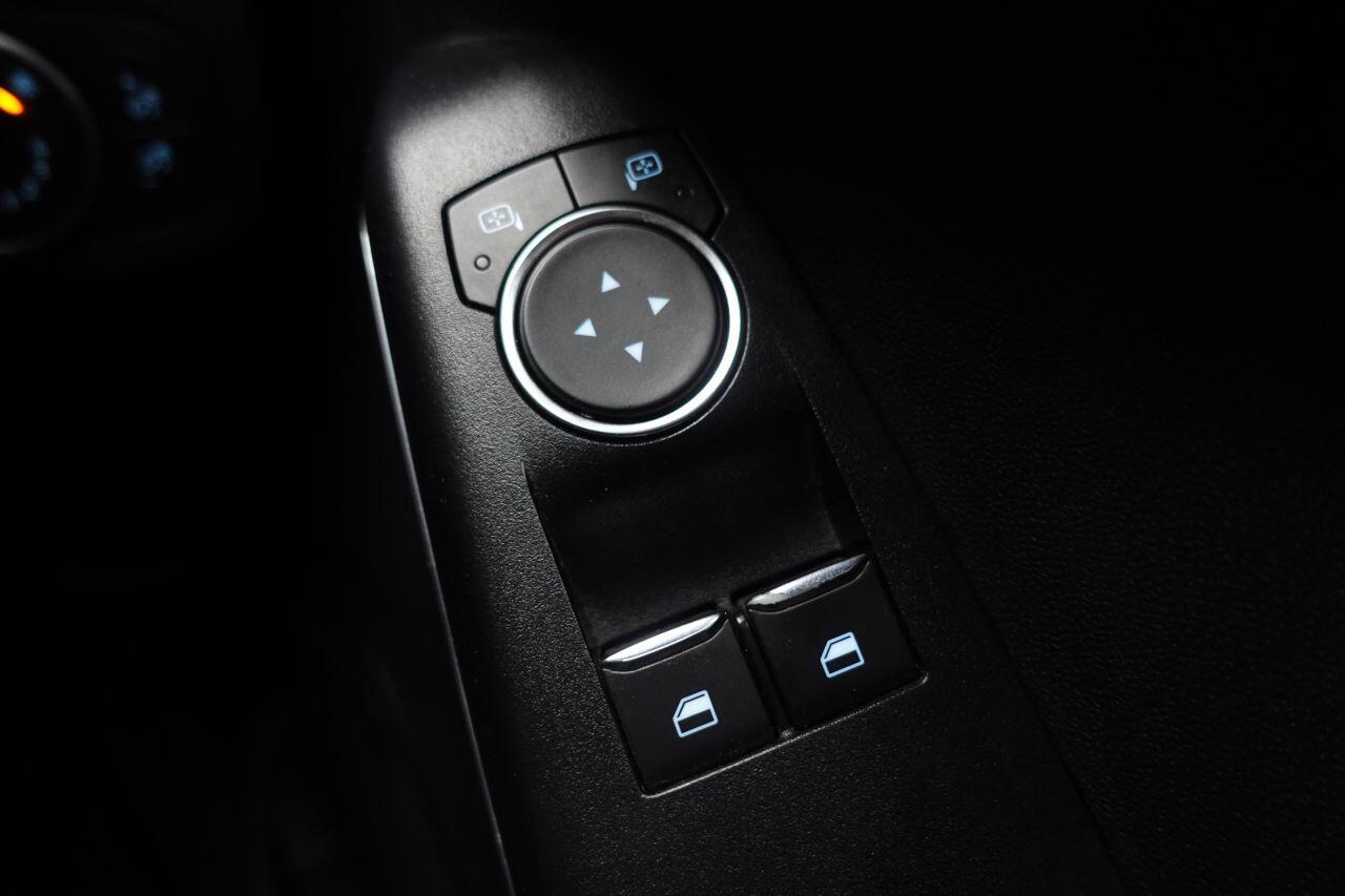 Ford Fiesta - Image 42