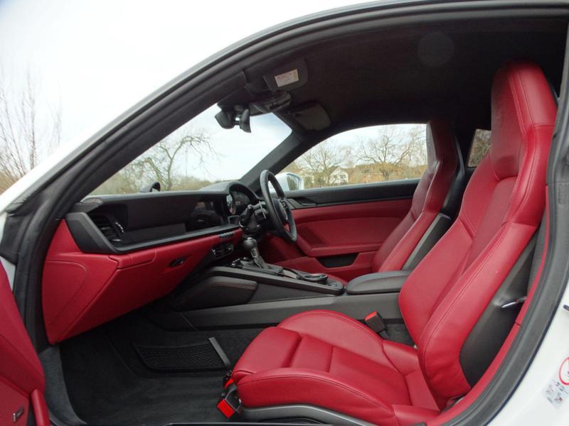 Porsche 911 - Image 3