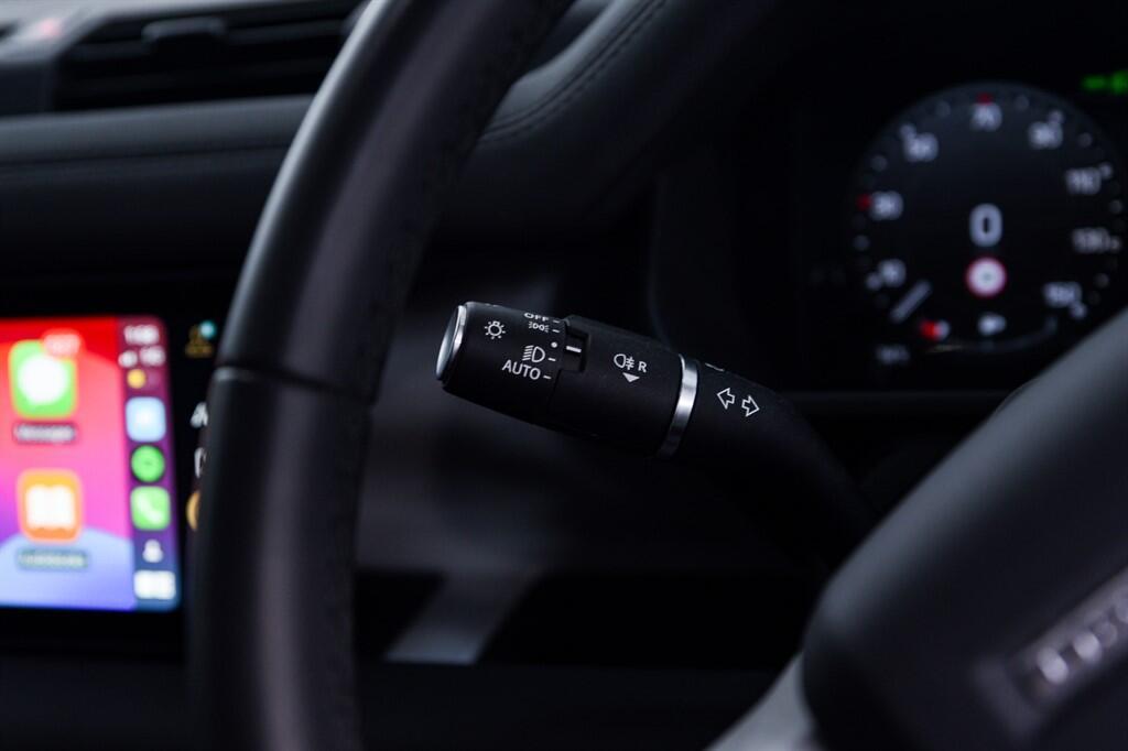 Land Rover Defender 90 - Image 32