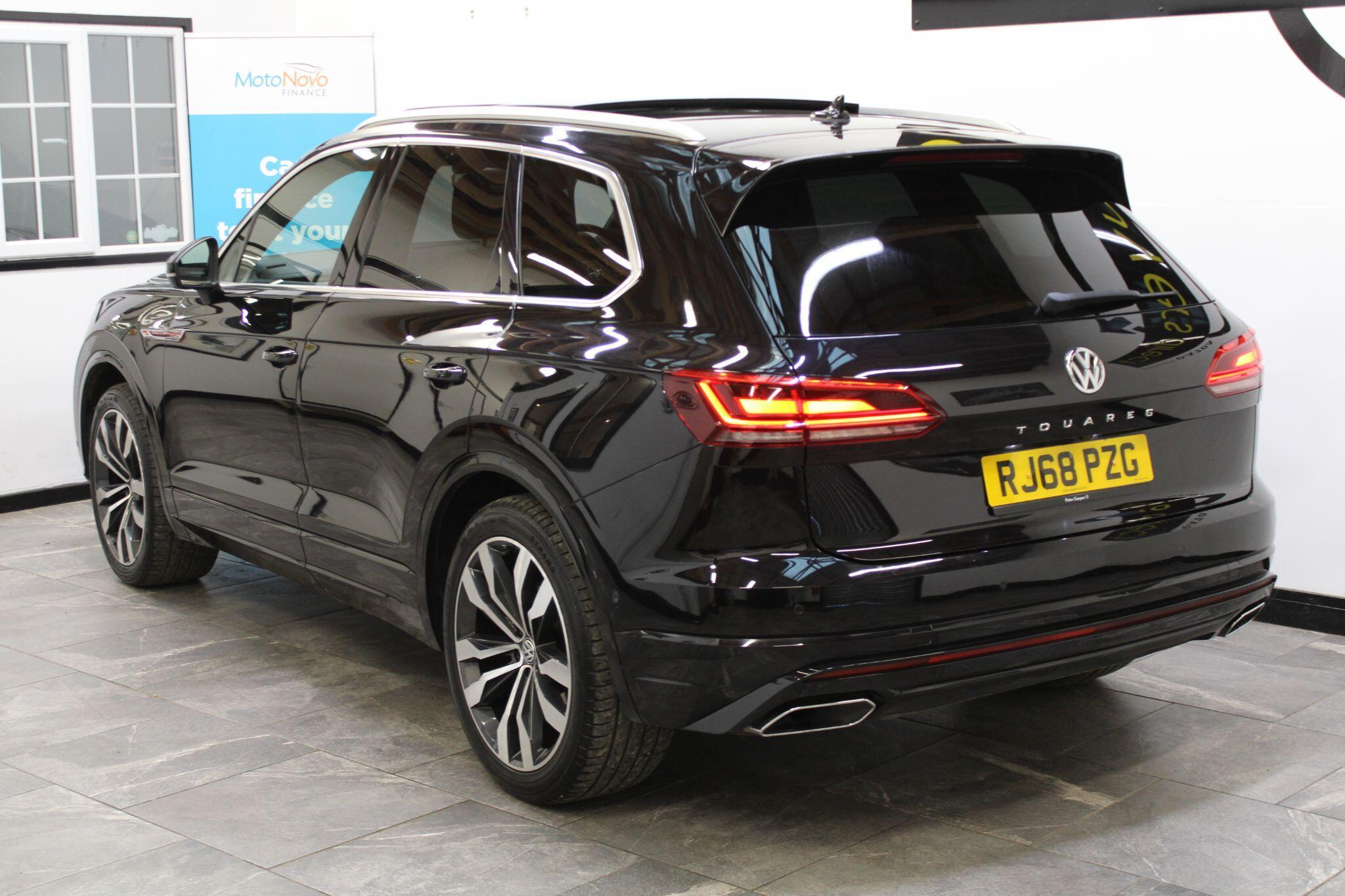 Volkswagen Touareg - Image 20