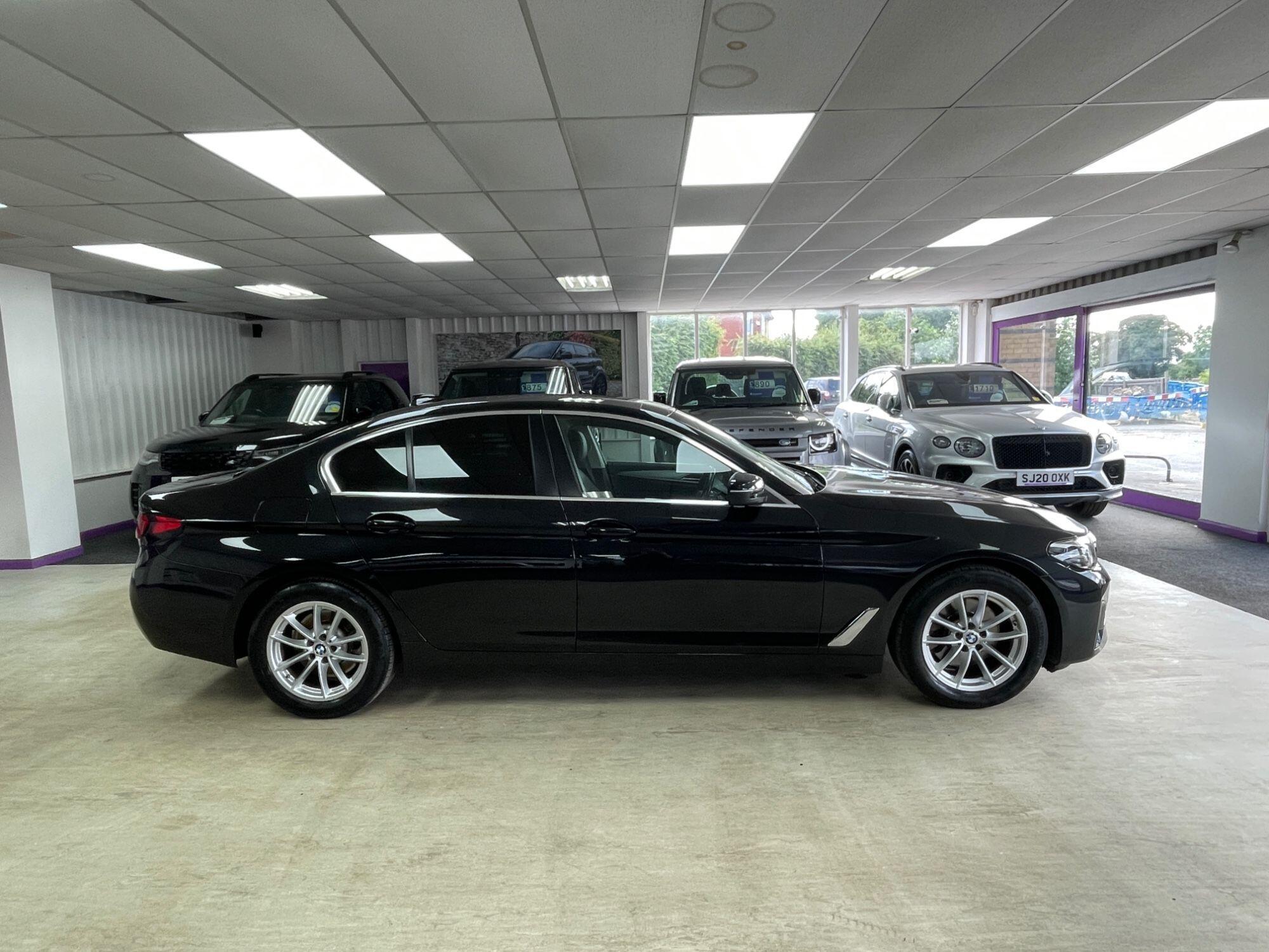 BMW 5 Series - Image 12