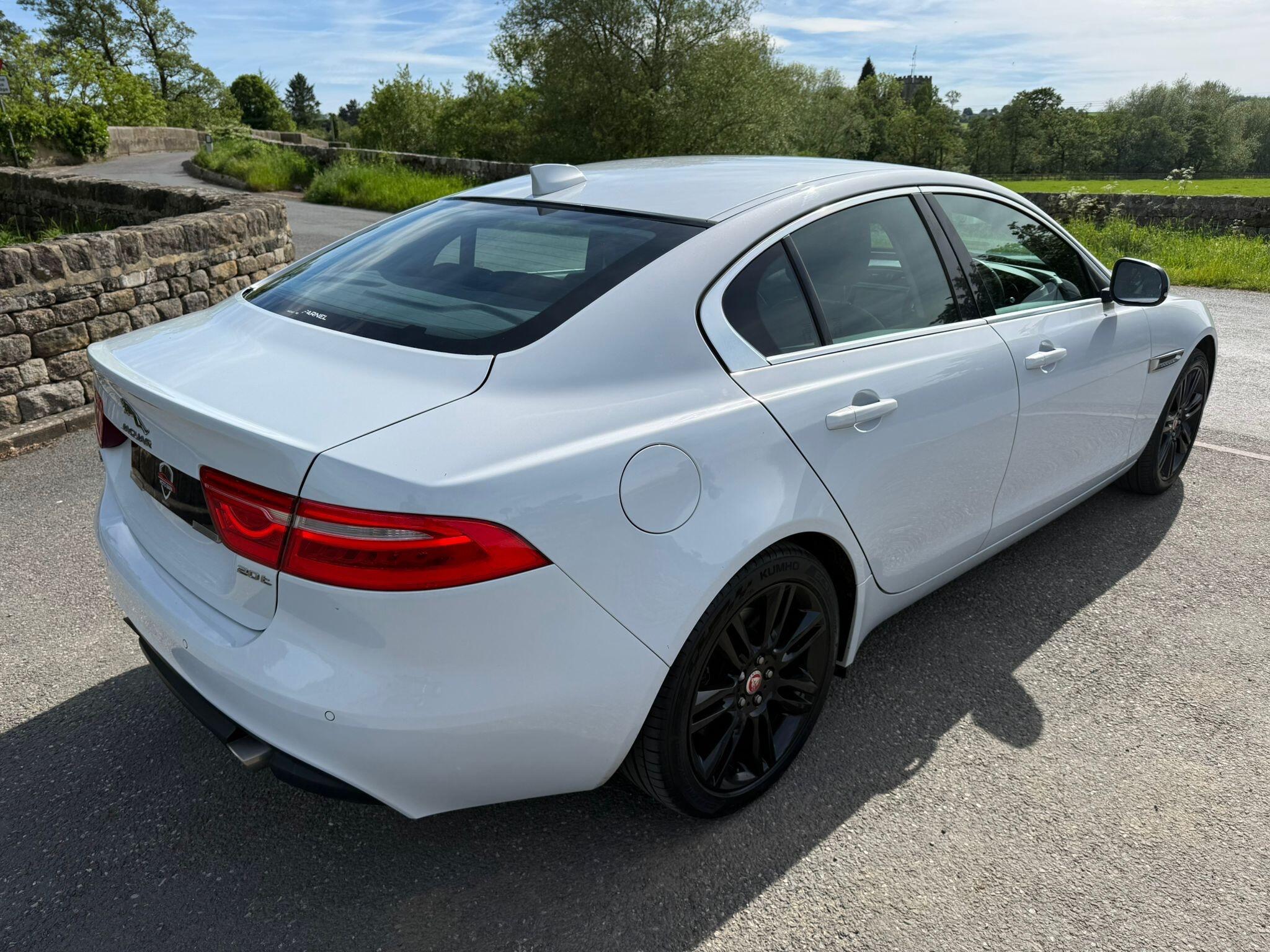 Jaguar XE - Image 20