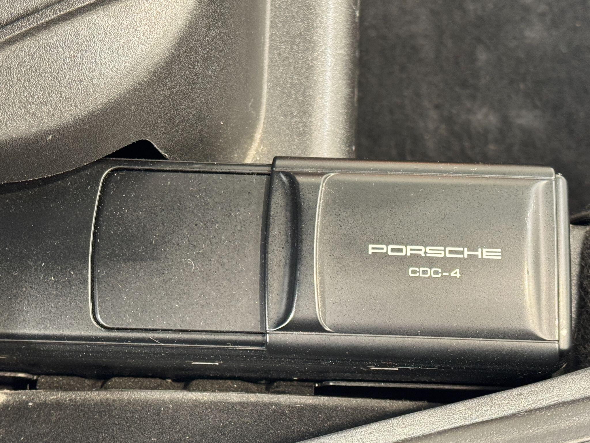 Porsche 911 - Image 74