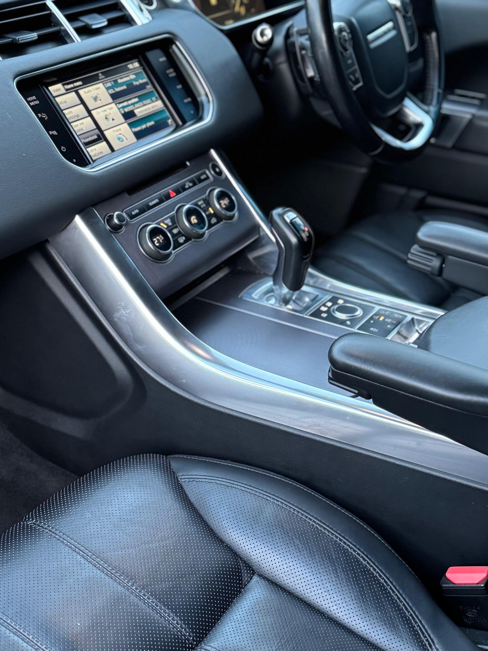 Land Rover RANGE ROVER SPORT - Image 32