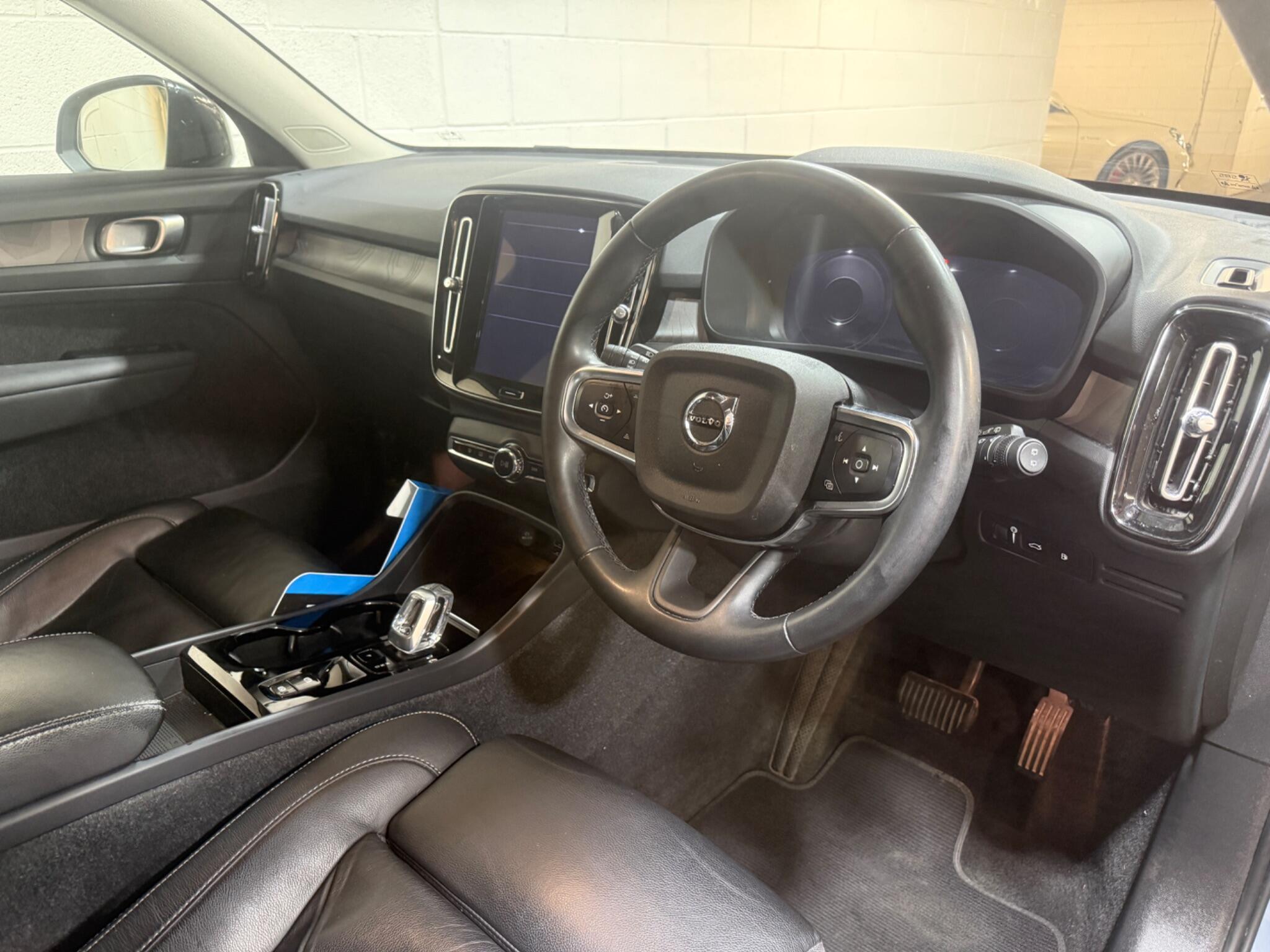 Volvo XC40 - Image 8