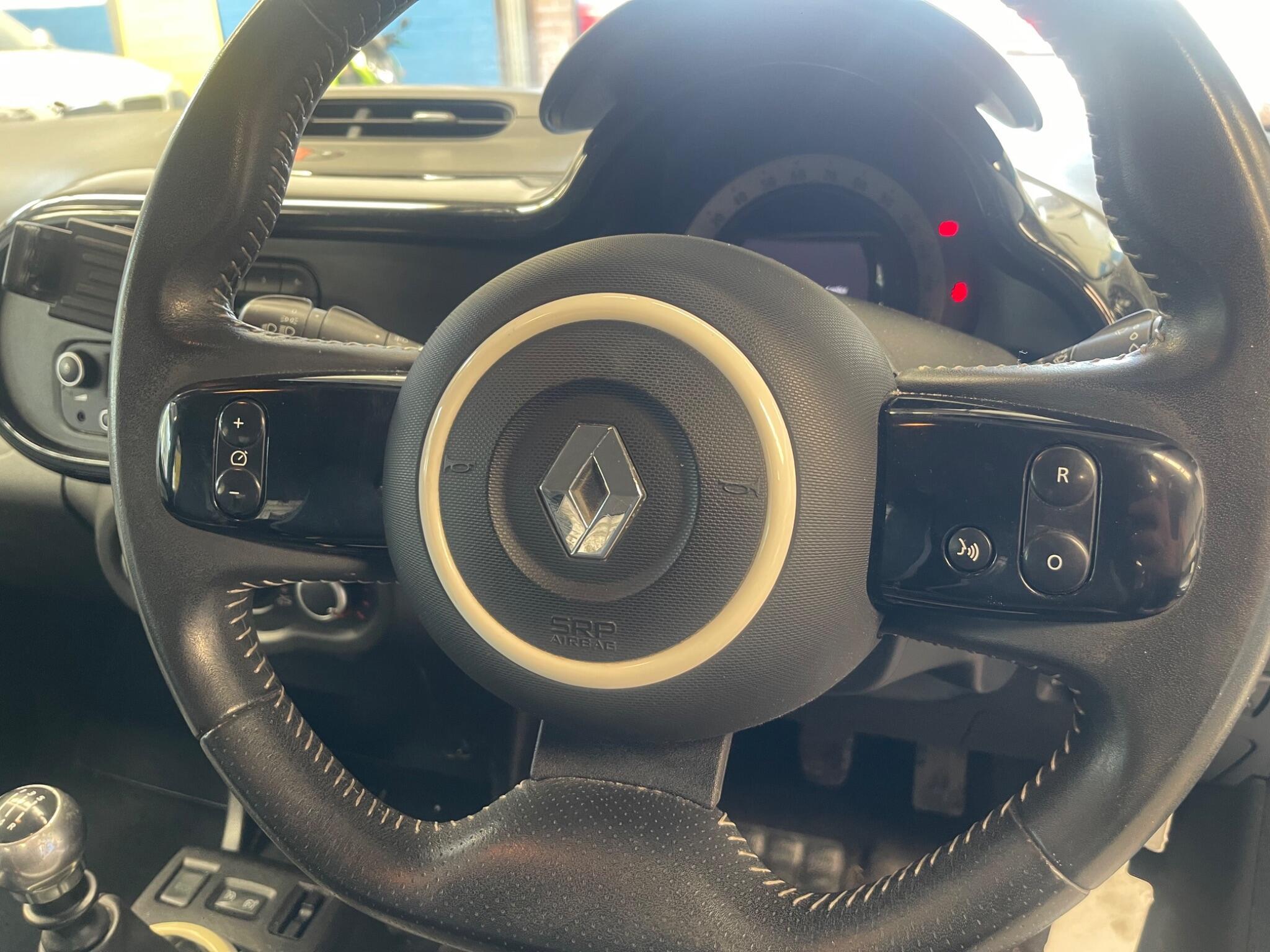 Renault Twingo - Image 12