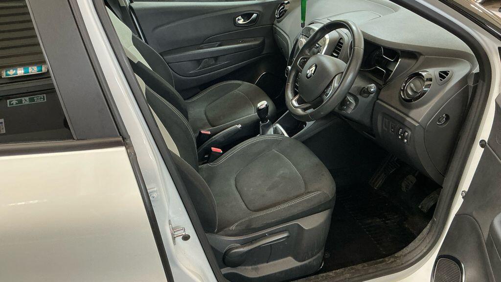 Renault Captur - Image 3