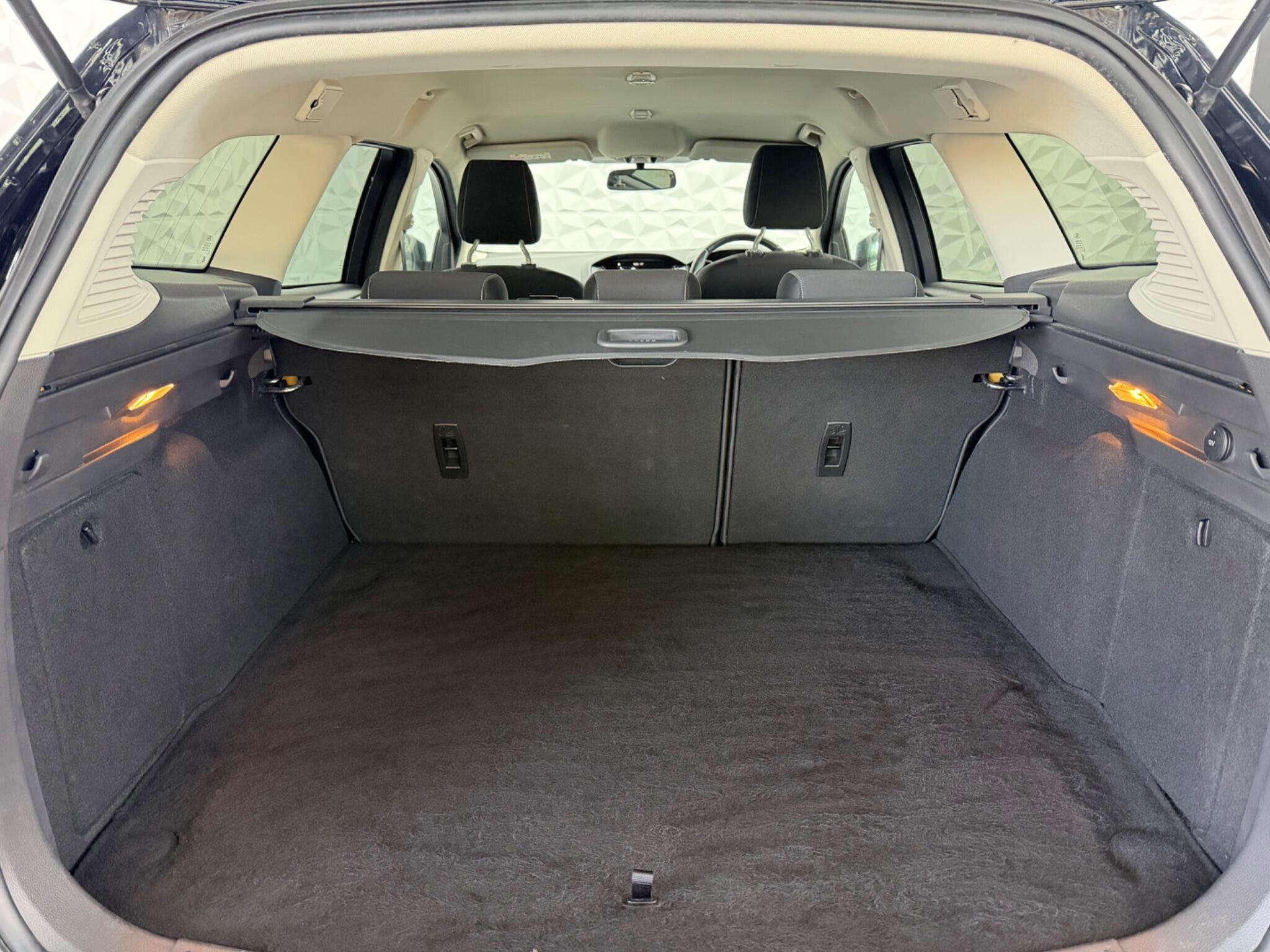 Ford Focus - Image 7