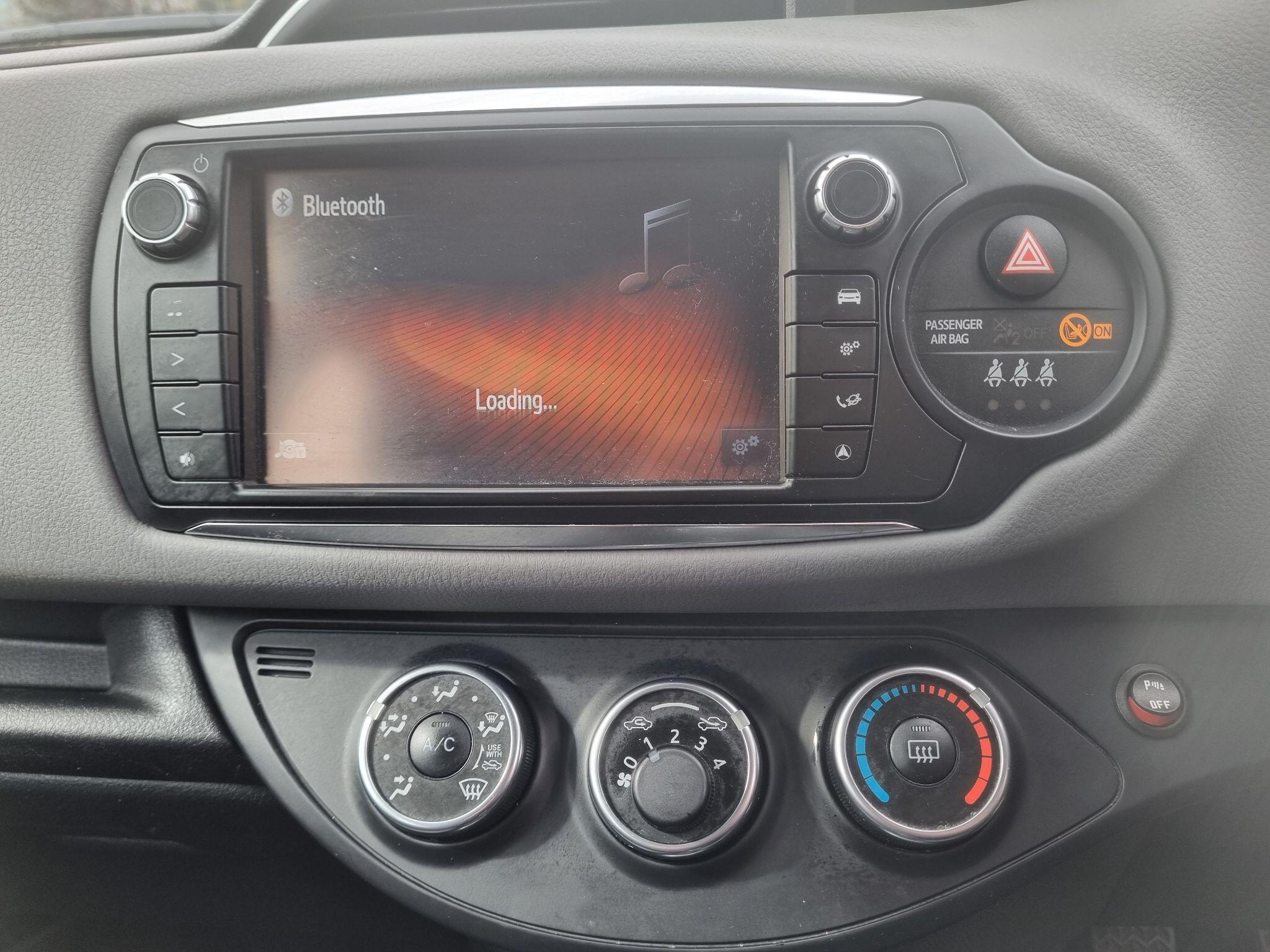 Toyota Yaris - Image 31