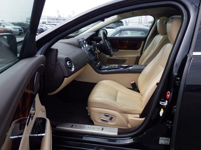 Jaguar XJ - Image 6