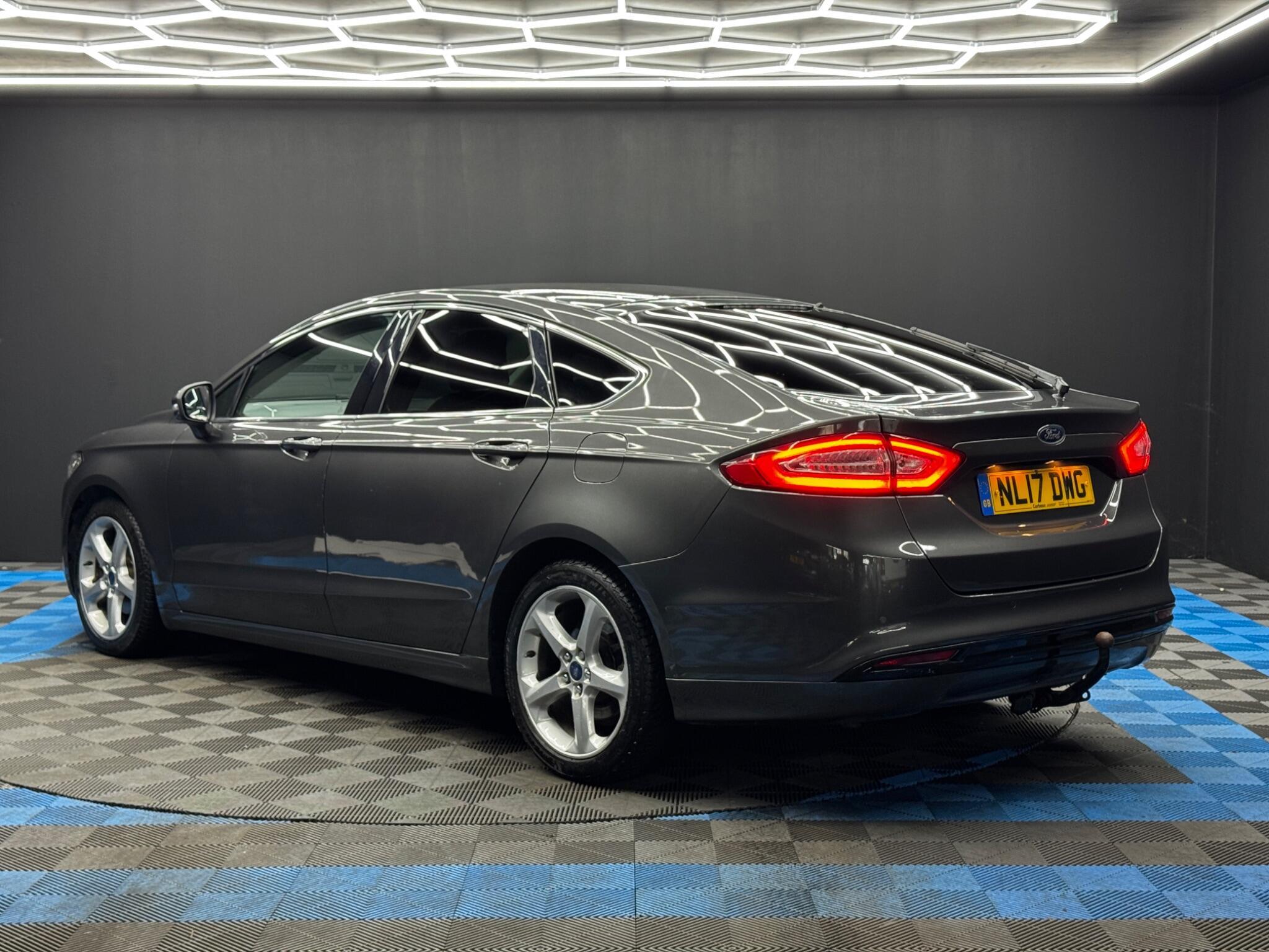 Ford Mondeo - Image 7