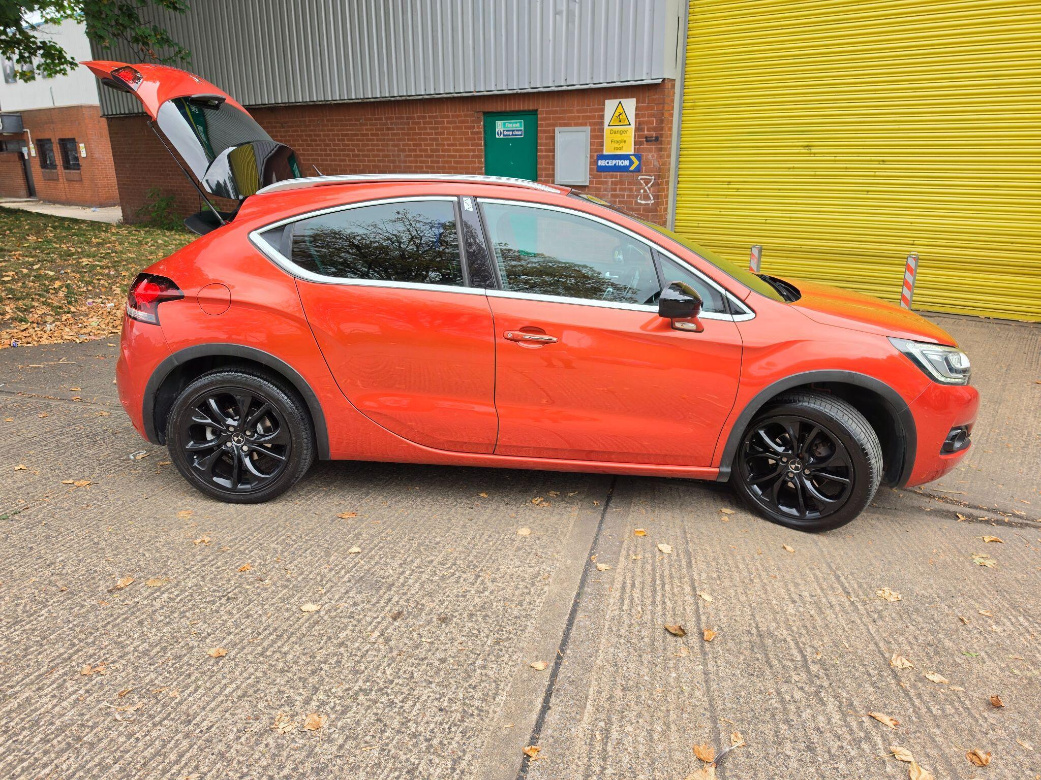 DS AUTOMOBILES DS 4 CROSSBACK - Image 11