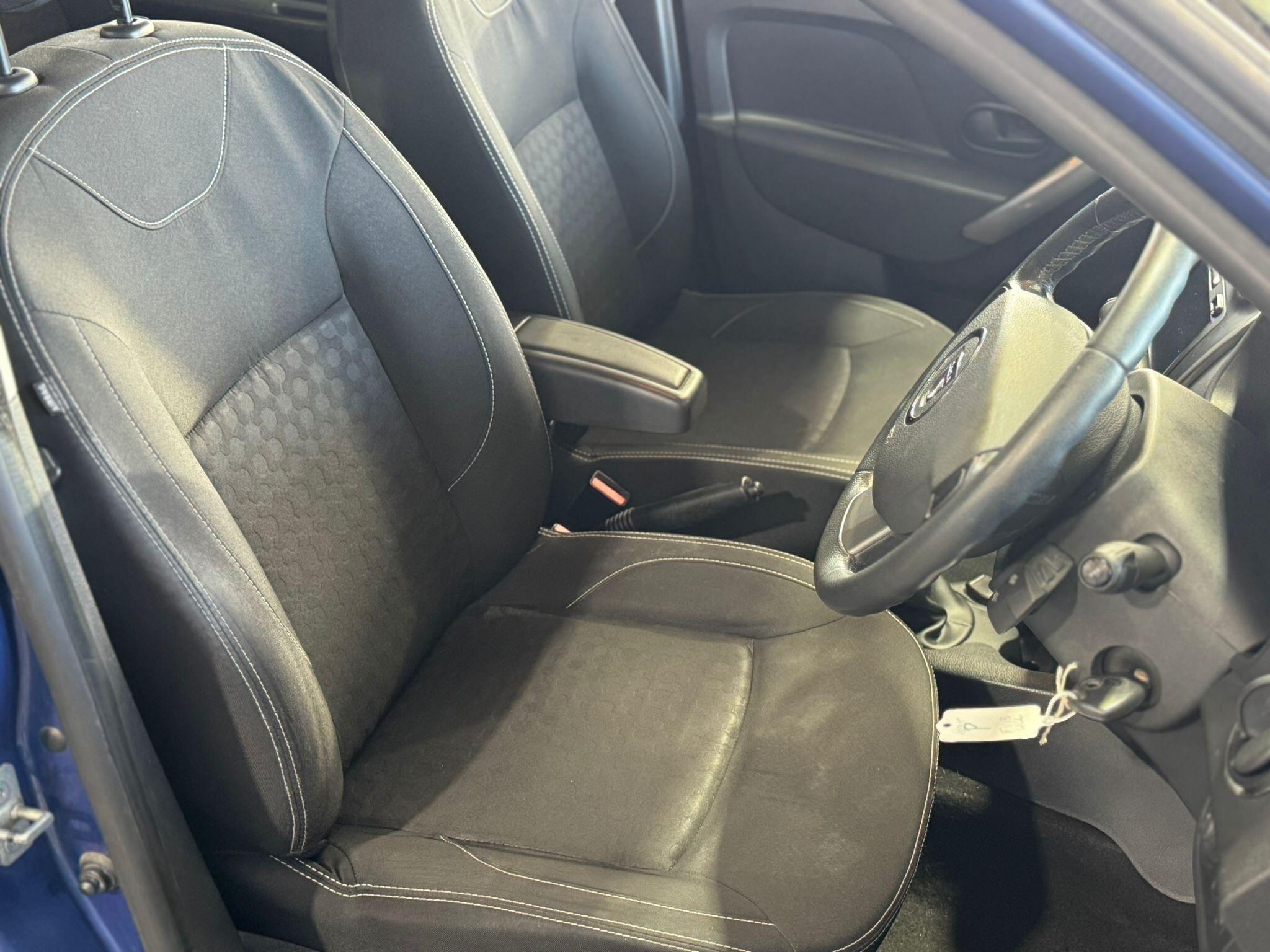 Dacia Sandero - Image 13