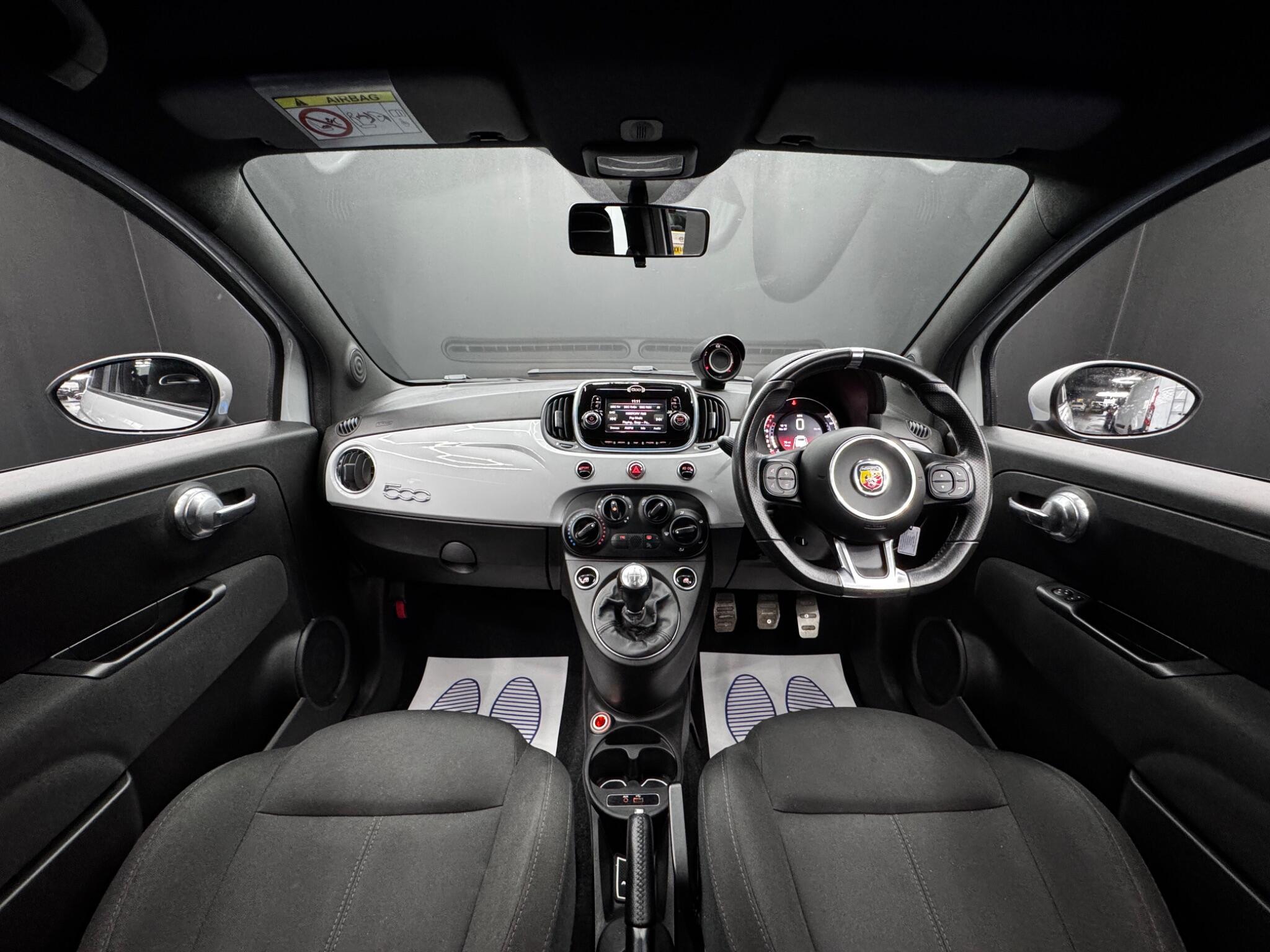 Abarth 595 - Image 16