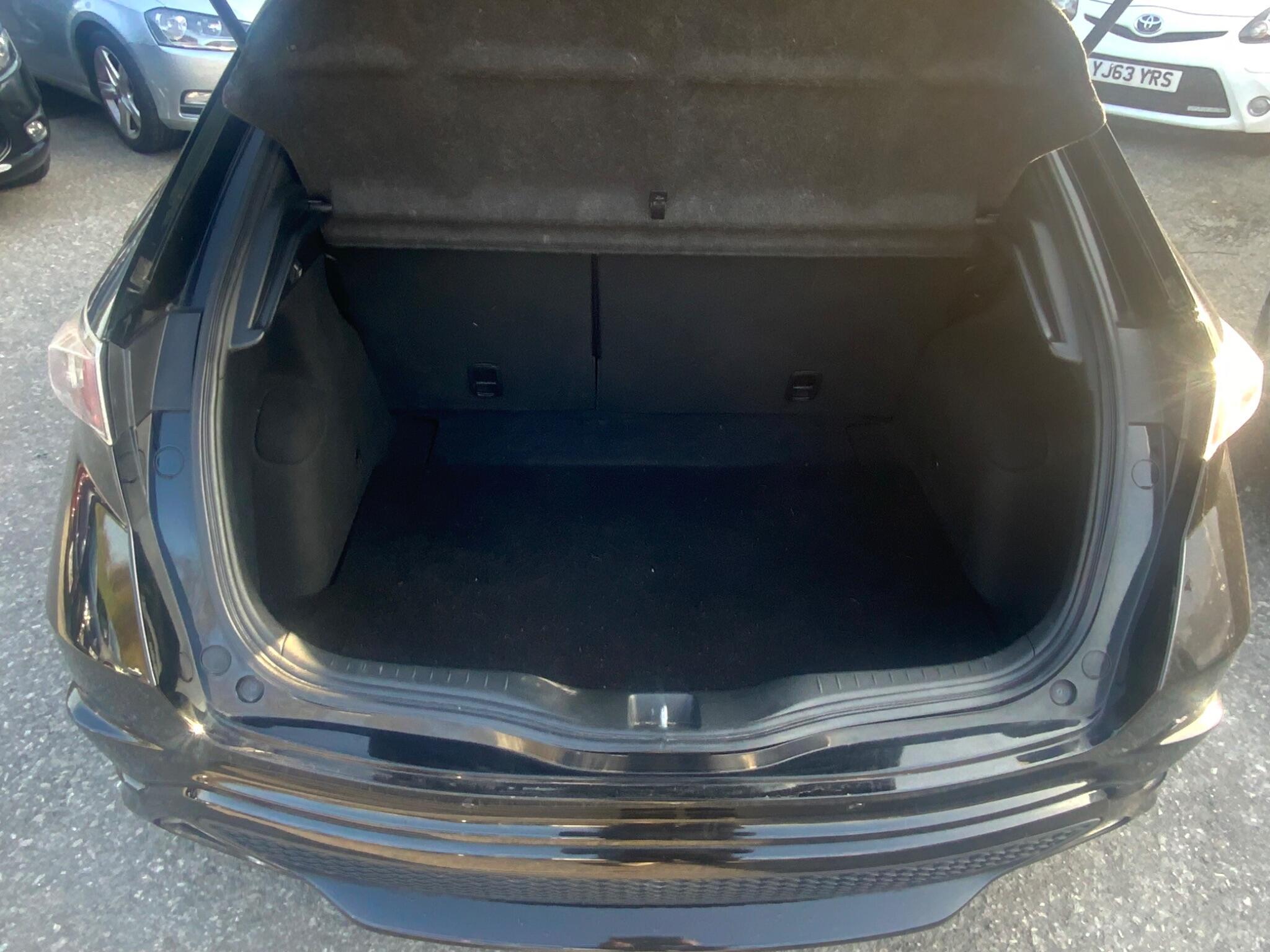 Honda Civic - Image 35