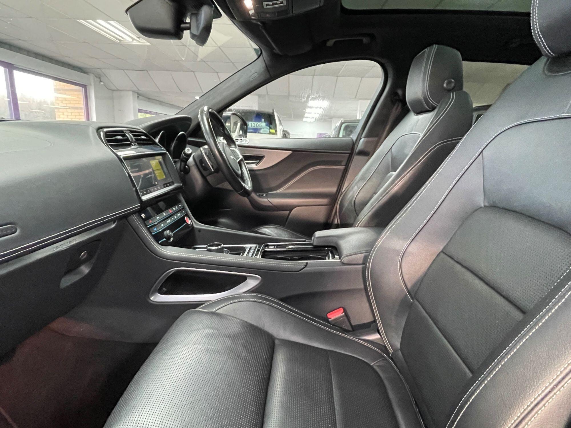 Jaguar F-Pace - Image 35