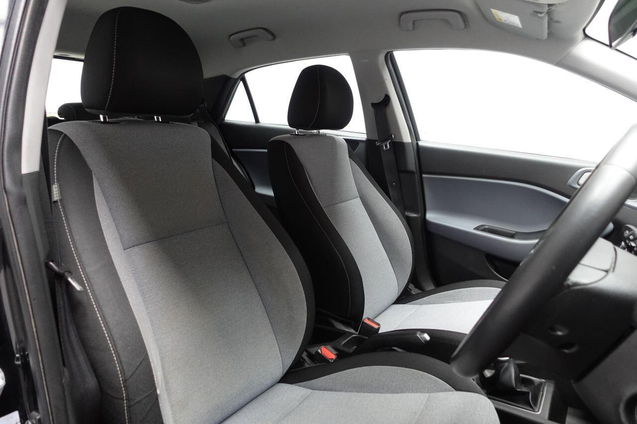Hyundai i20 - Image 3