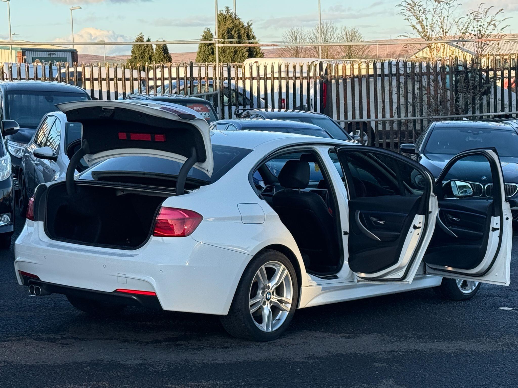 BMW 3 Series - Image 2