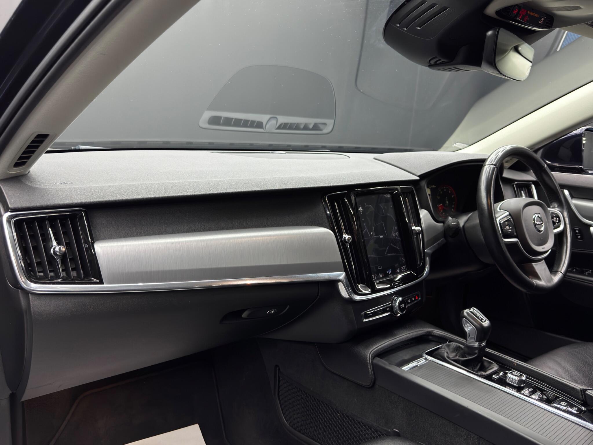 Volvo V90 - Image 11