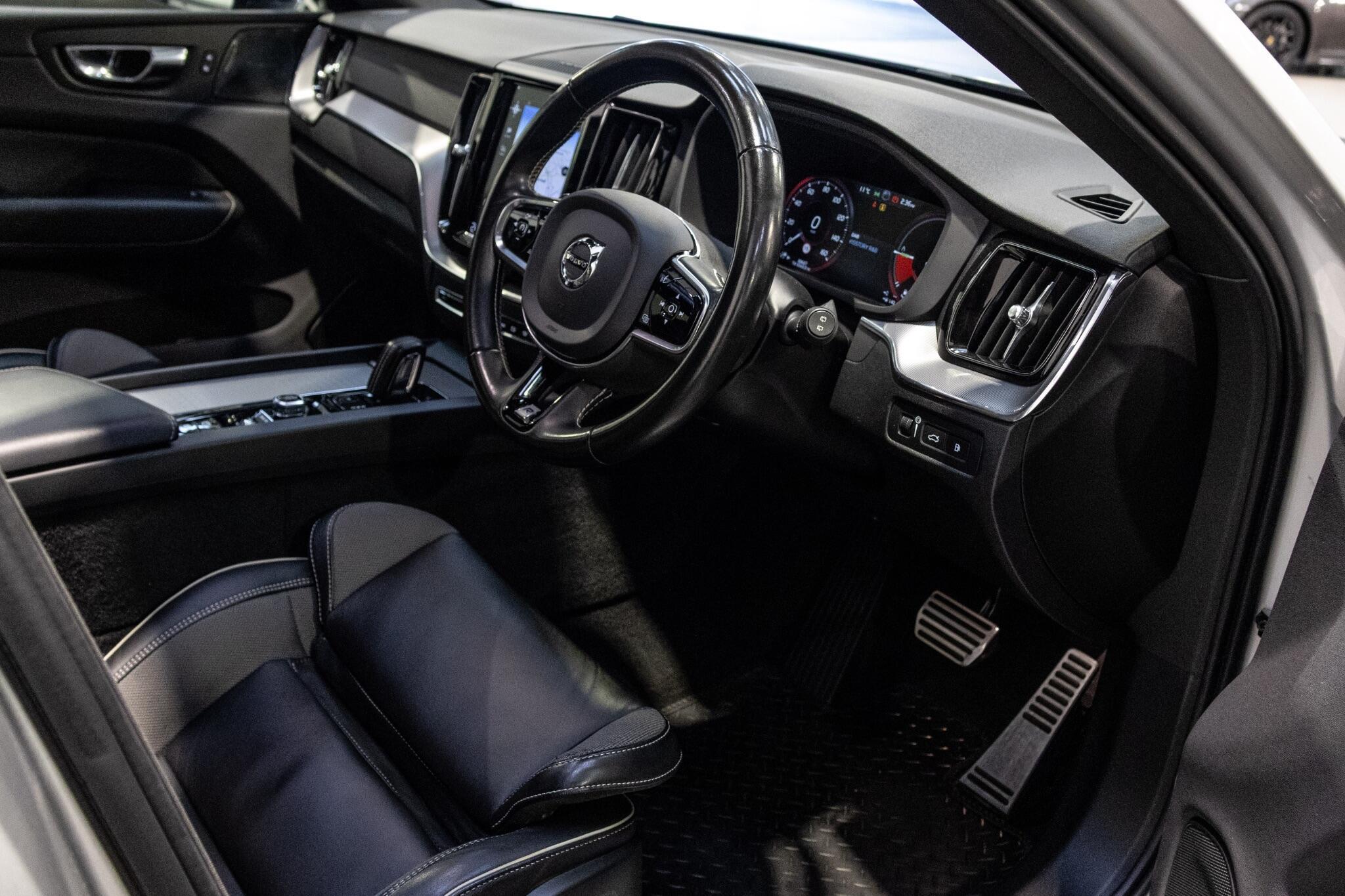 Volvo XC60 - Image 14