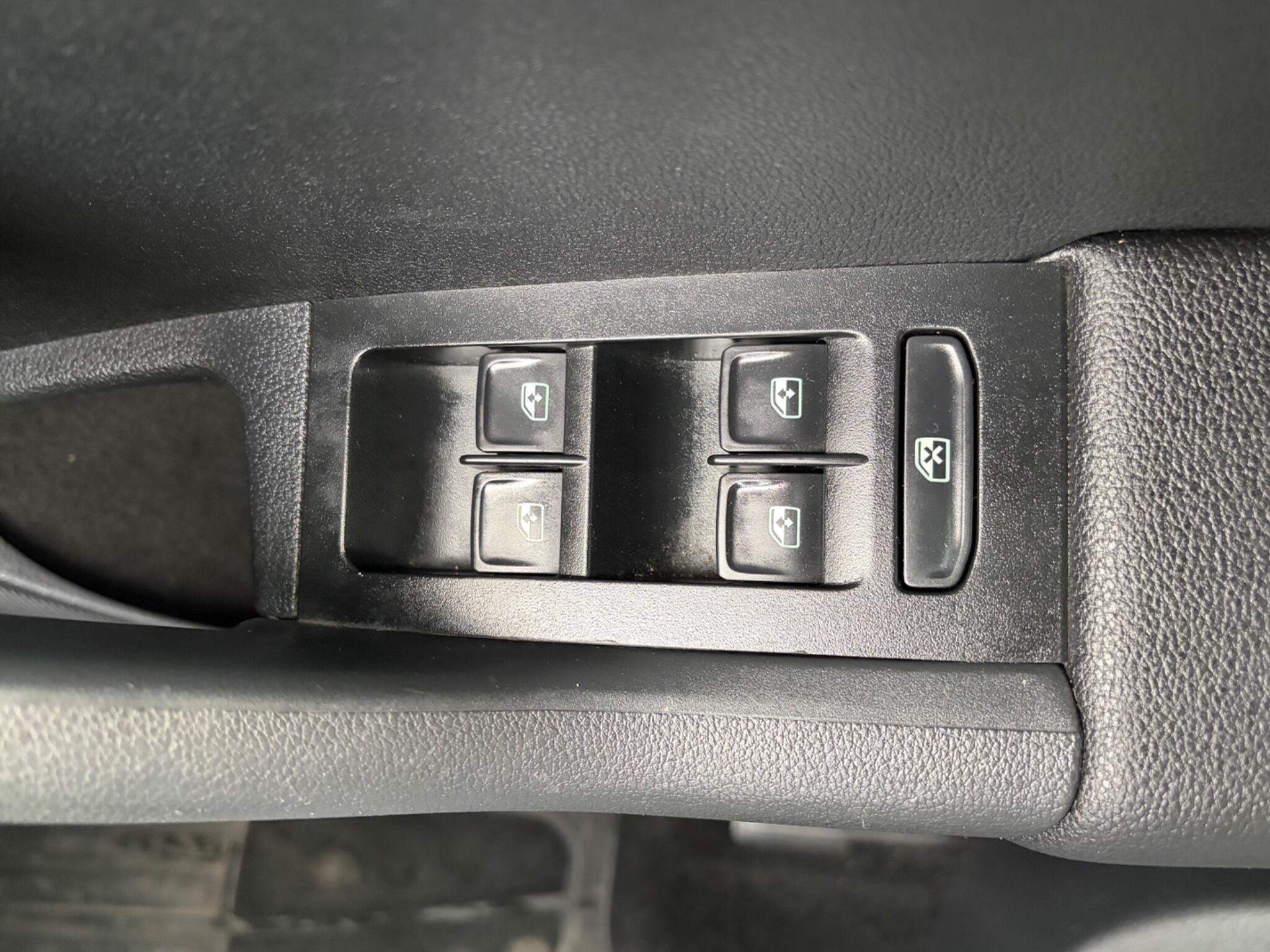 Skoda Octavia - Image 21