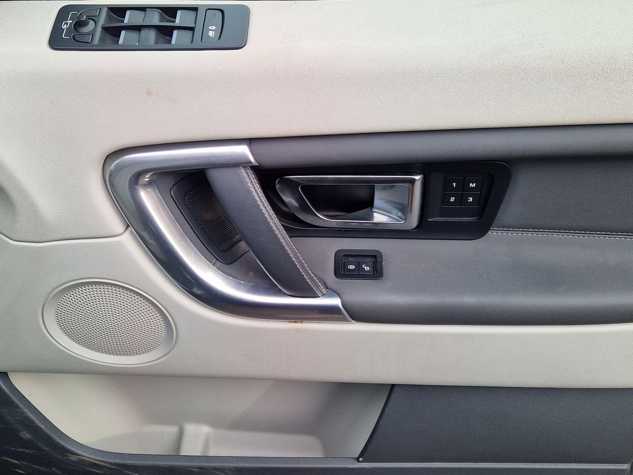 Land Rover DISCOVERY SPORT - Image 31