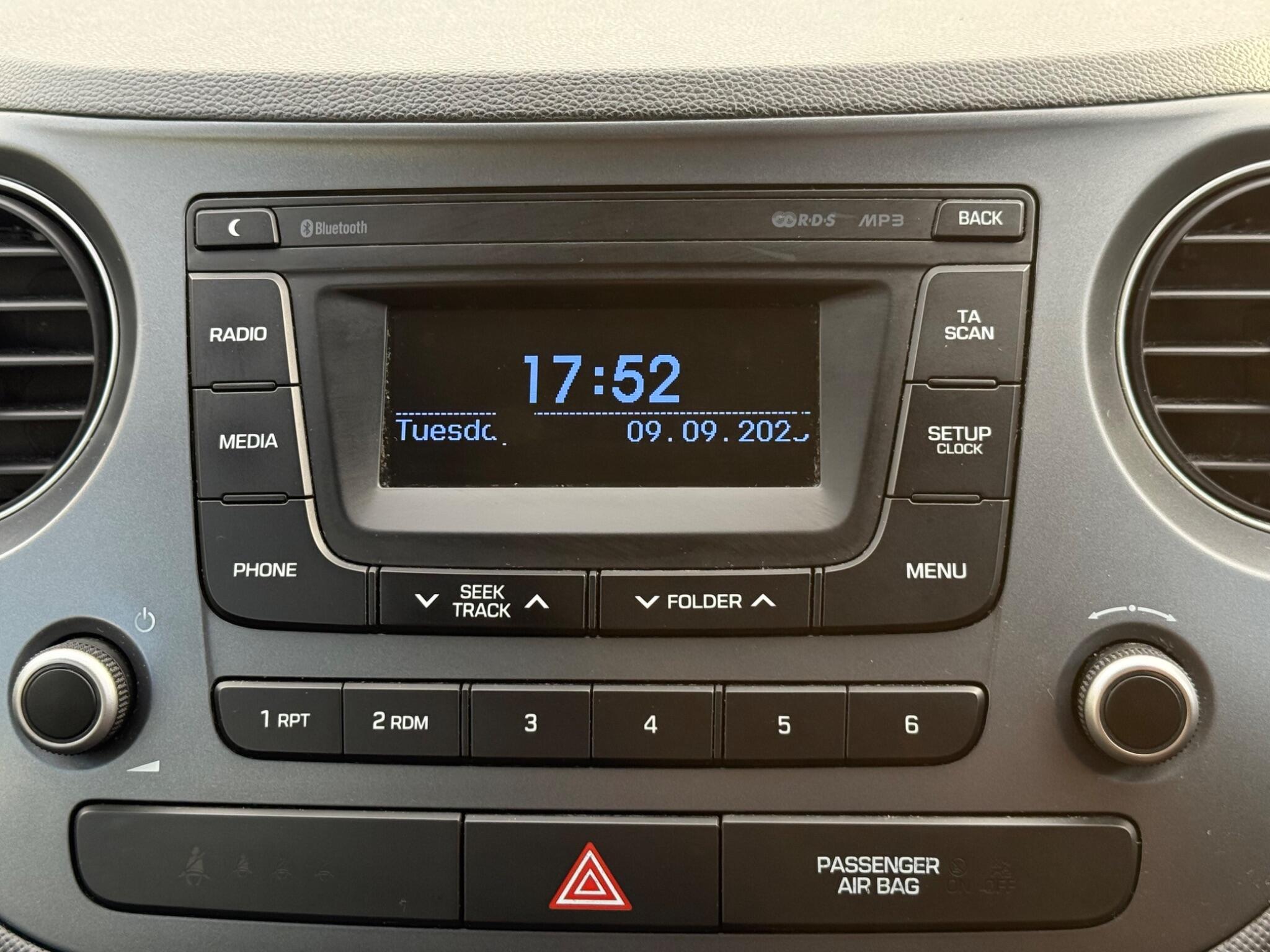 Hyundai i10 - Image 38