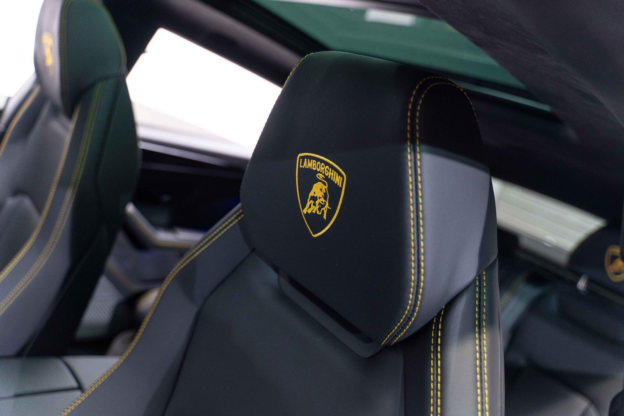 Lamborghini Urus - Image 14