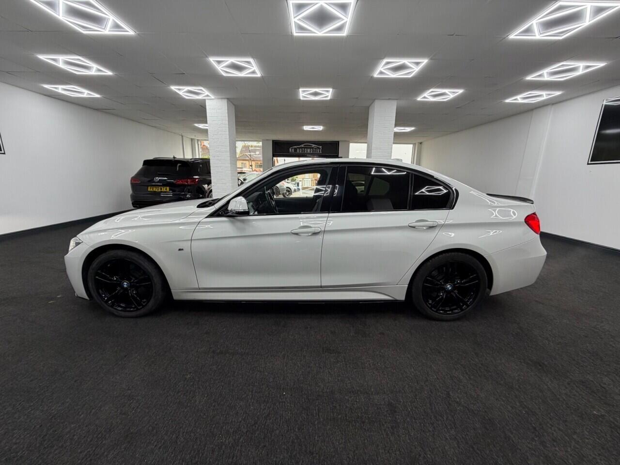 BMW 3 Series - Image 7