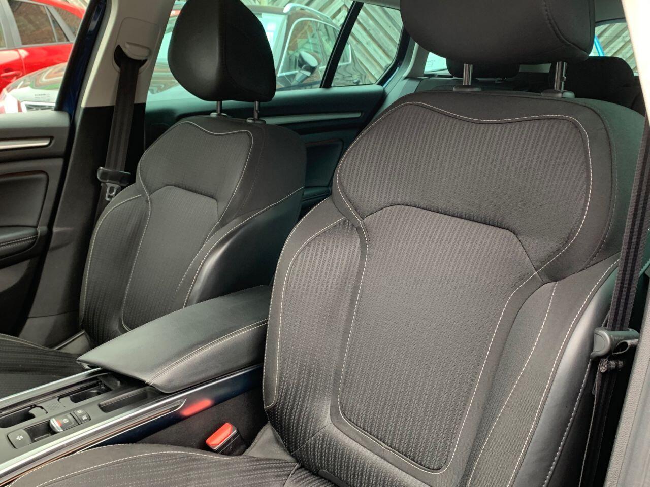 Renault Megane - Image 15