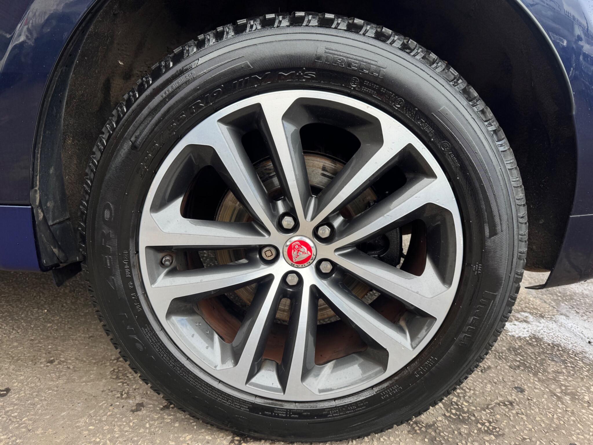 Jaguar F-Pace - Image 38