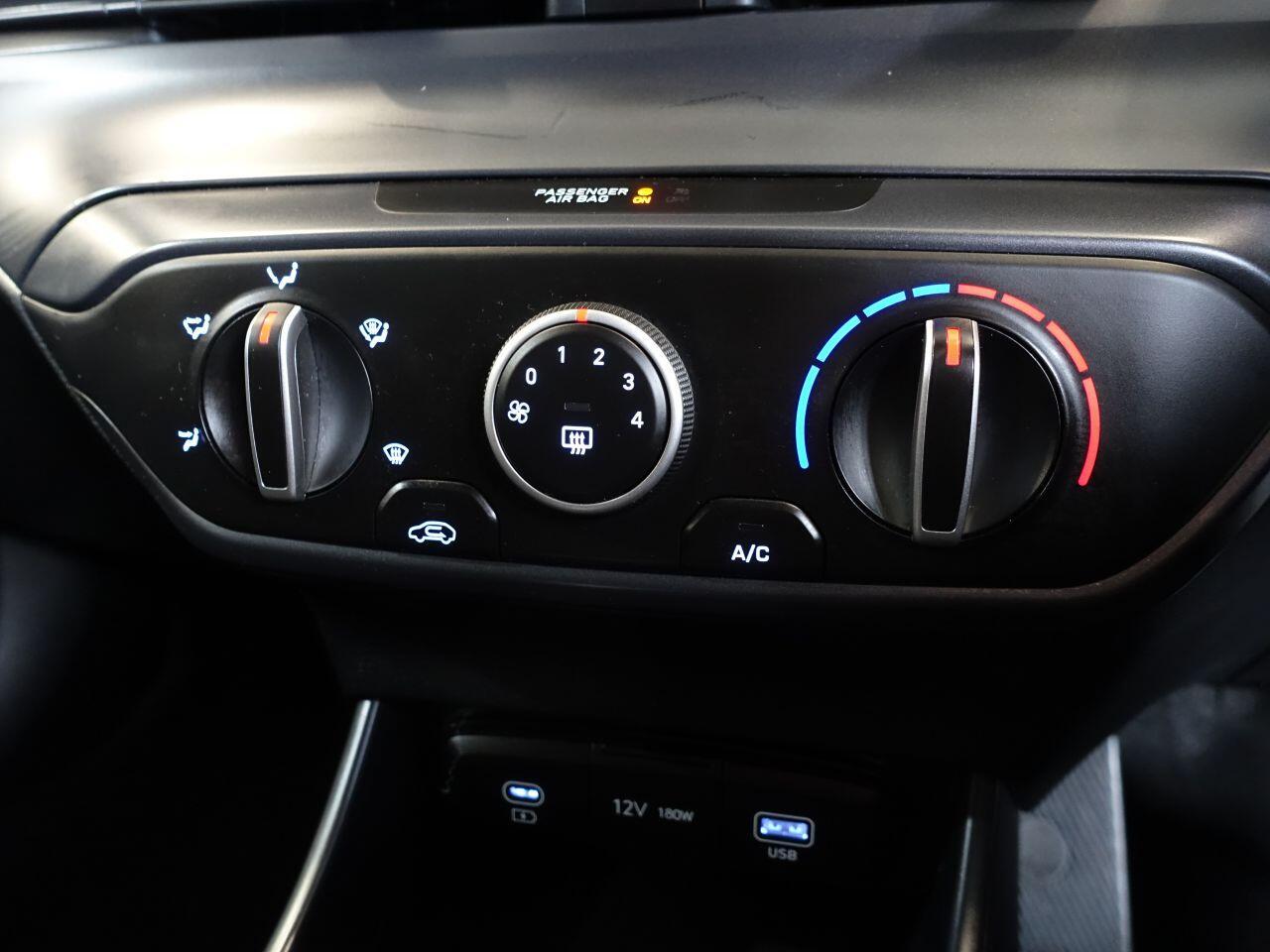 Hyundai i20 - Image 23