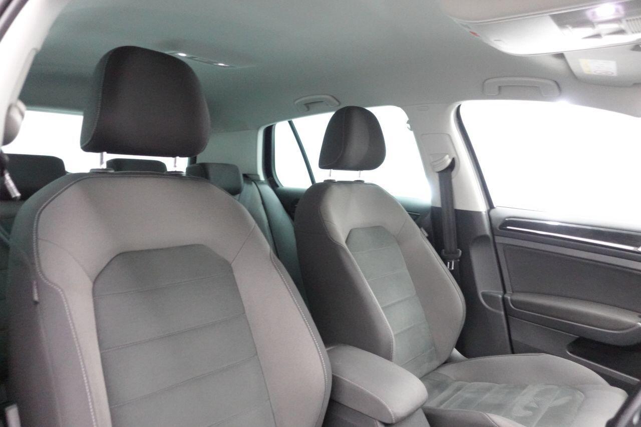 Volkswagen Golf - Image 2
