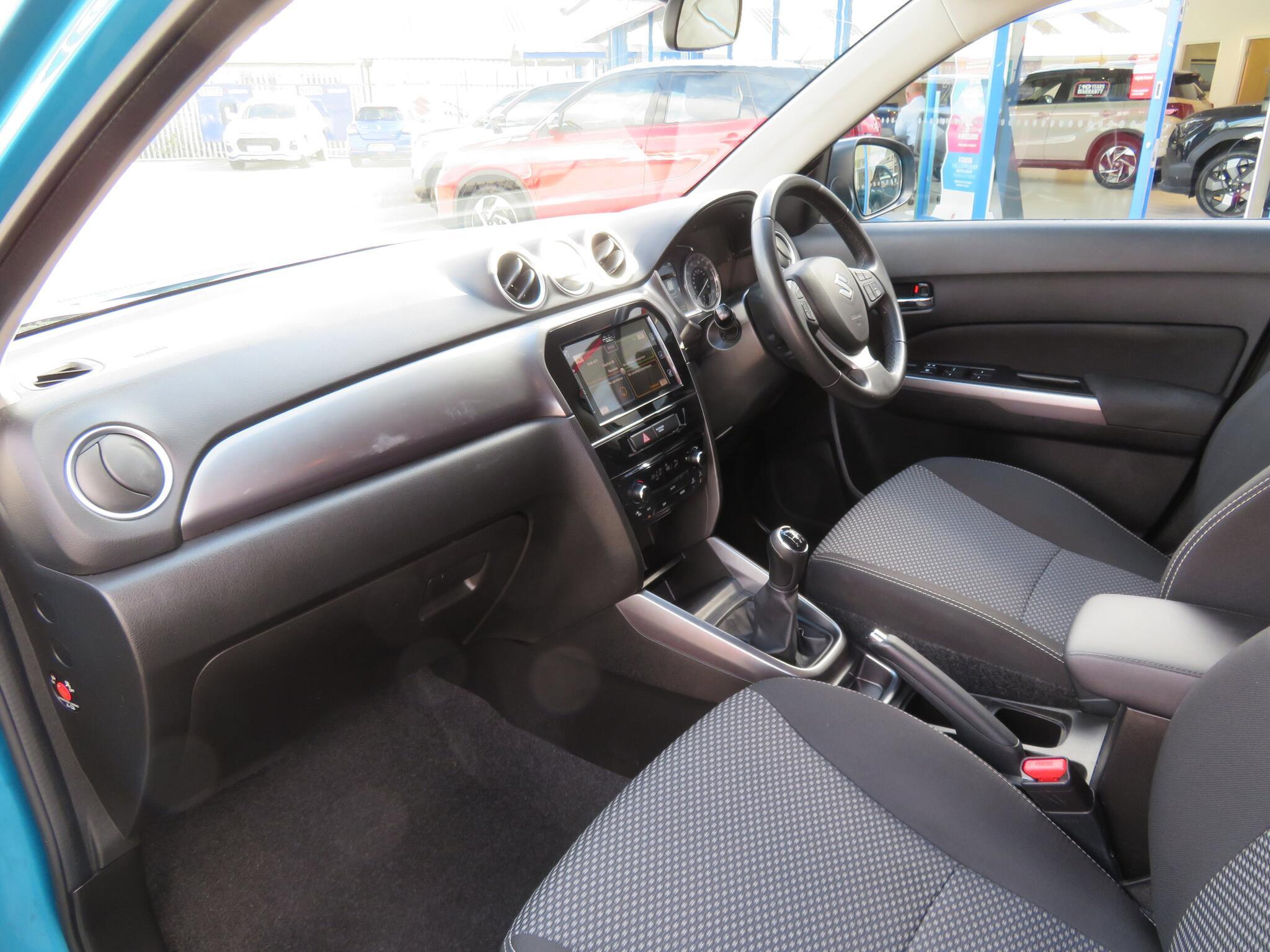 Suzuki Vitara - Image 12
