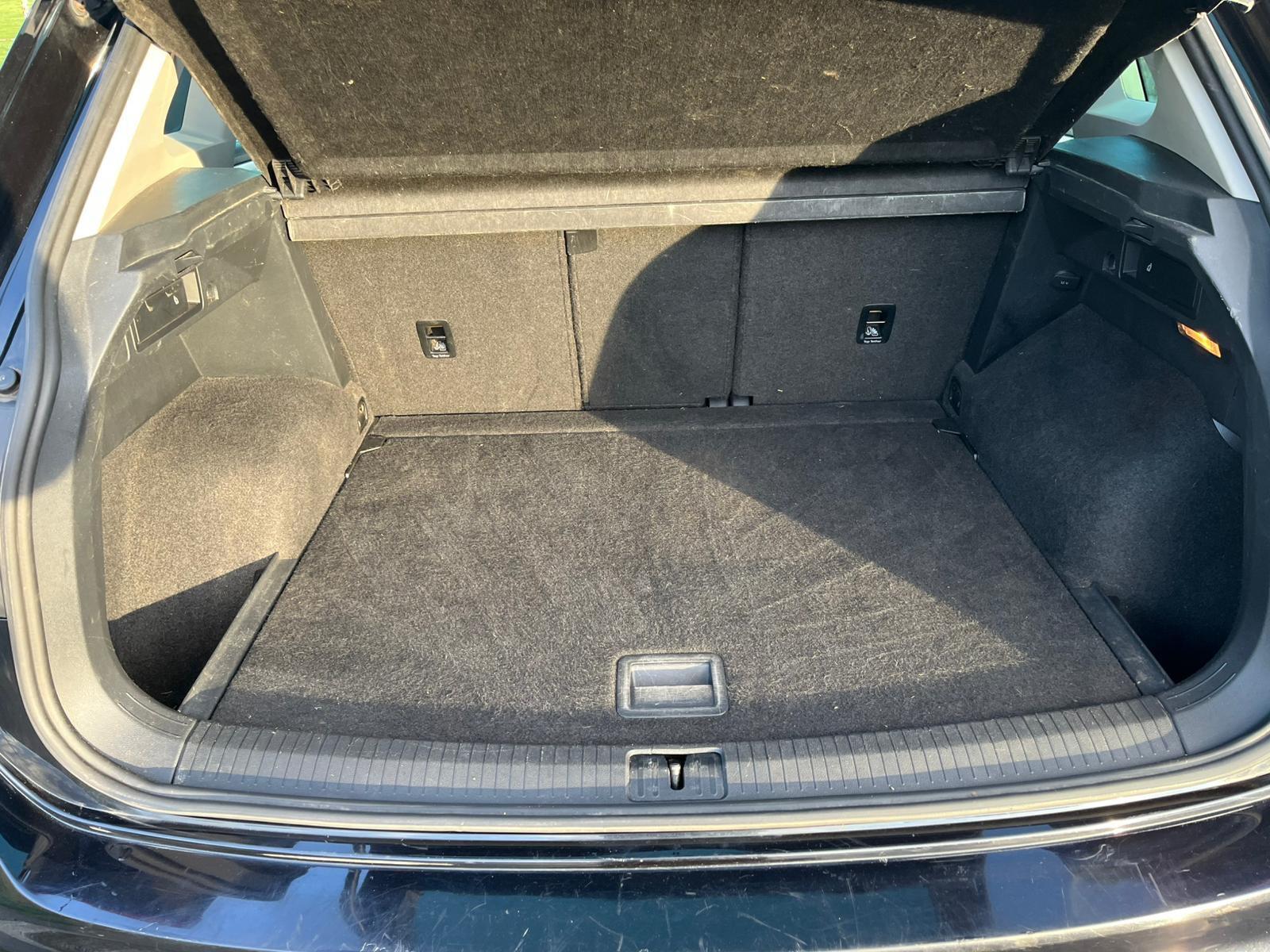 Volkswagen Tiguan - Image 9