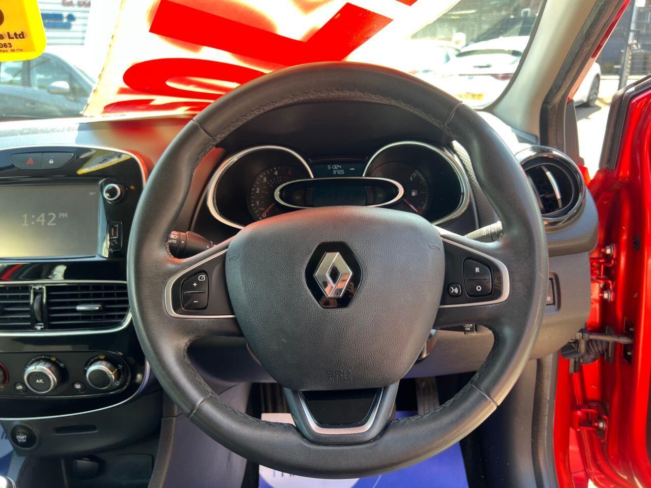 Renault Clio - Image 25