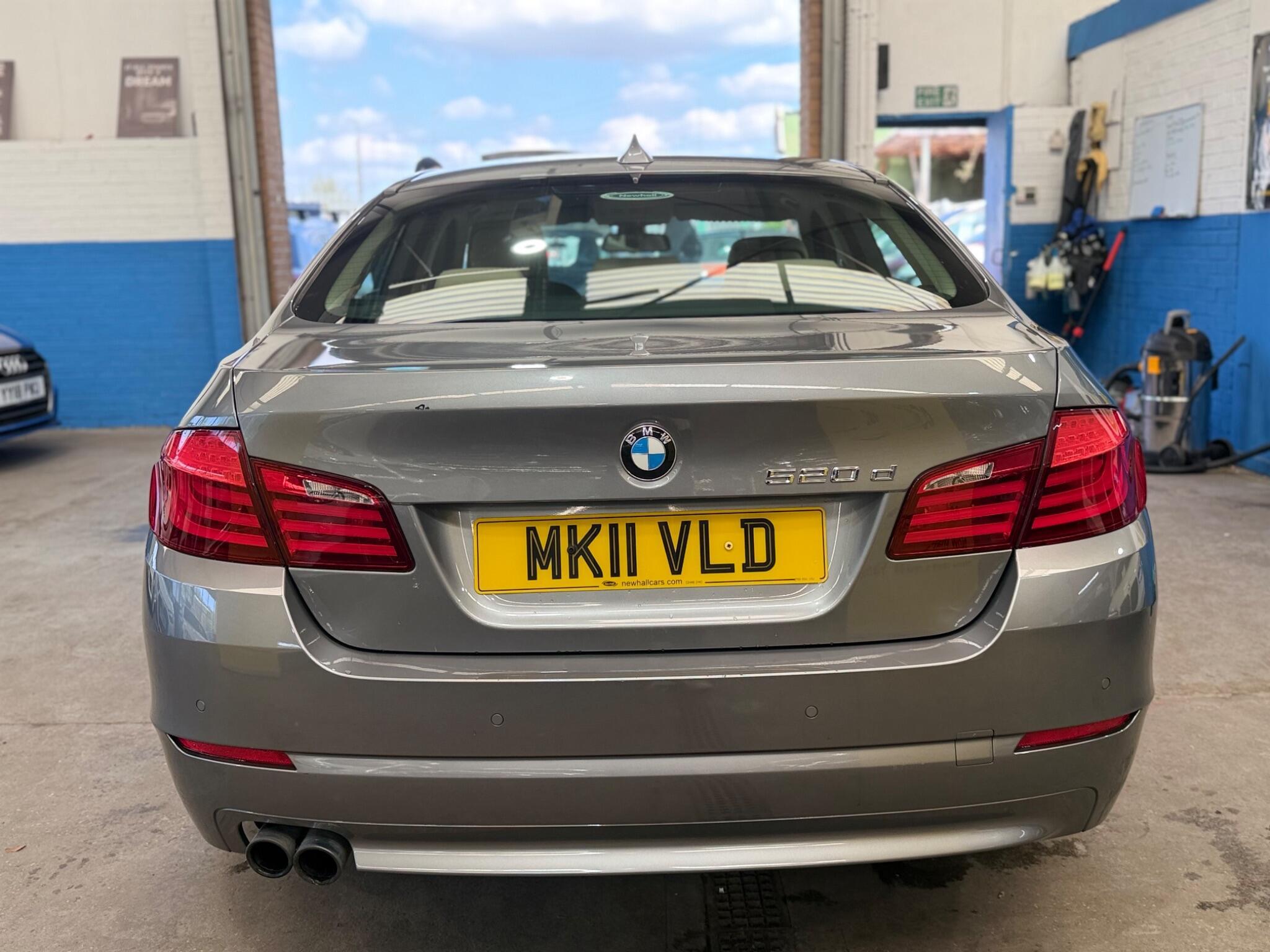 BMW 5 Series - Image 4