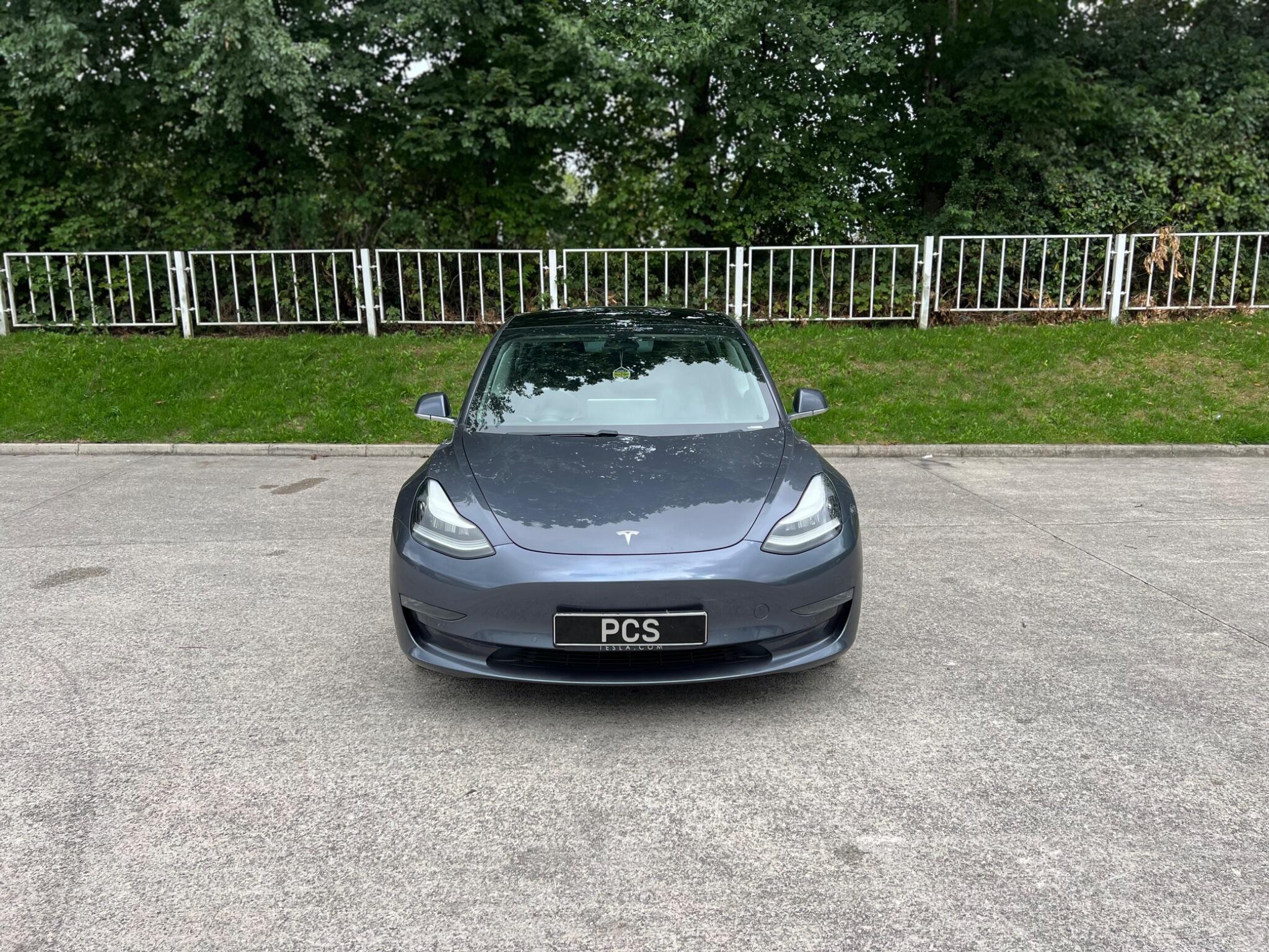 Tesla Model 3 - Image 5