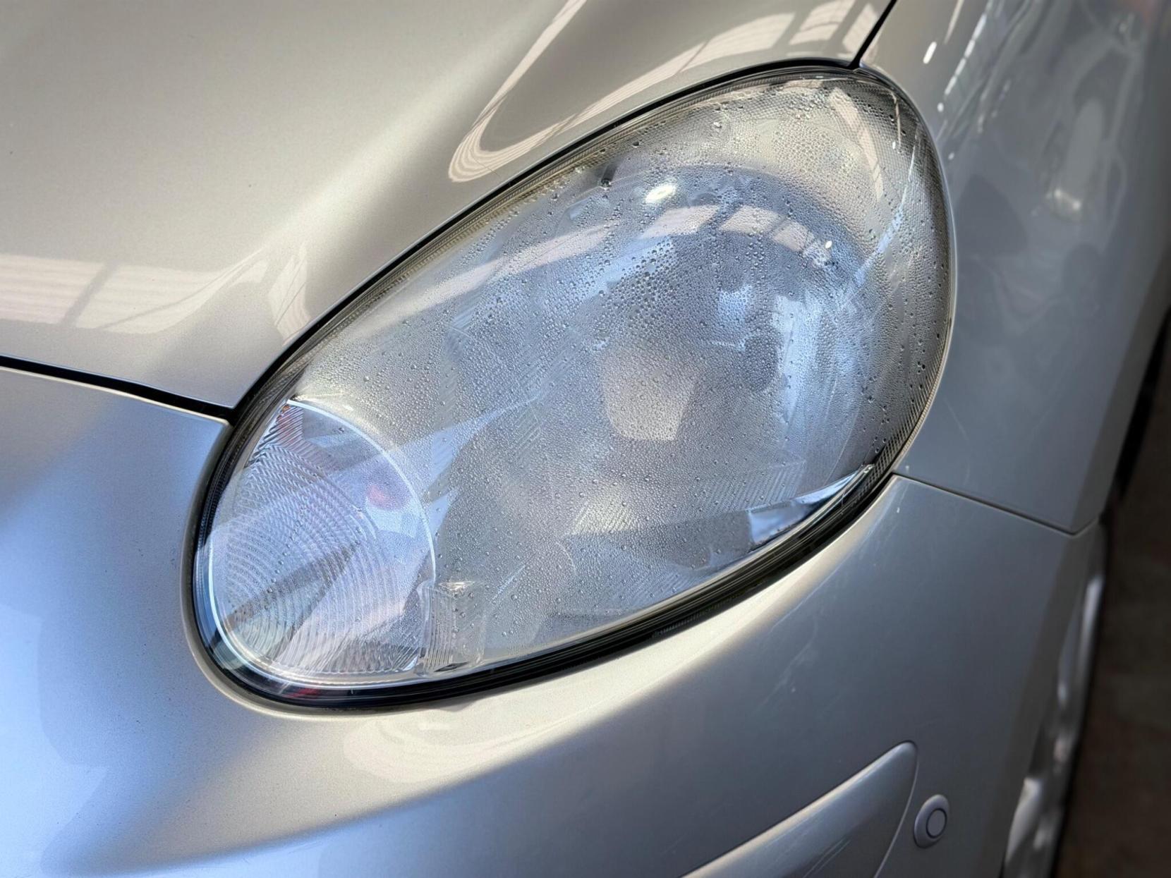 Nissan Micra - Image 8
