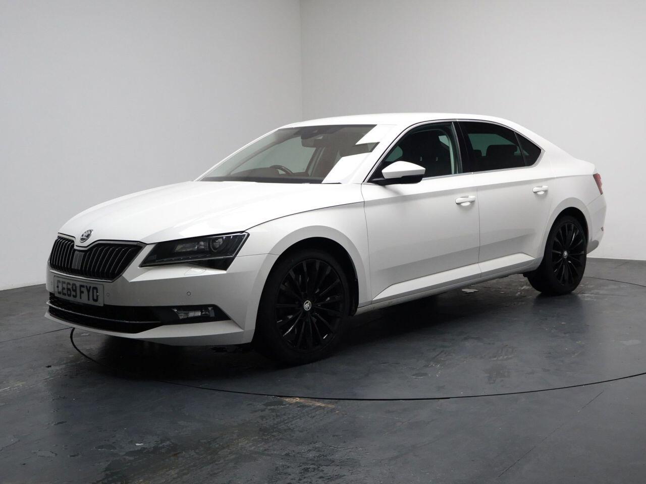Skoda Superb - Image 6