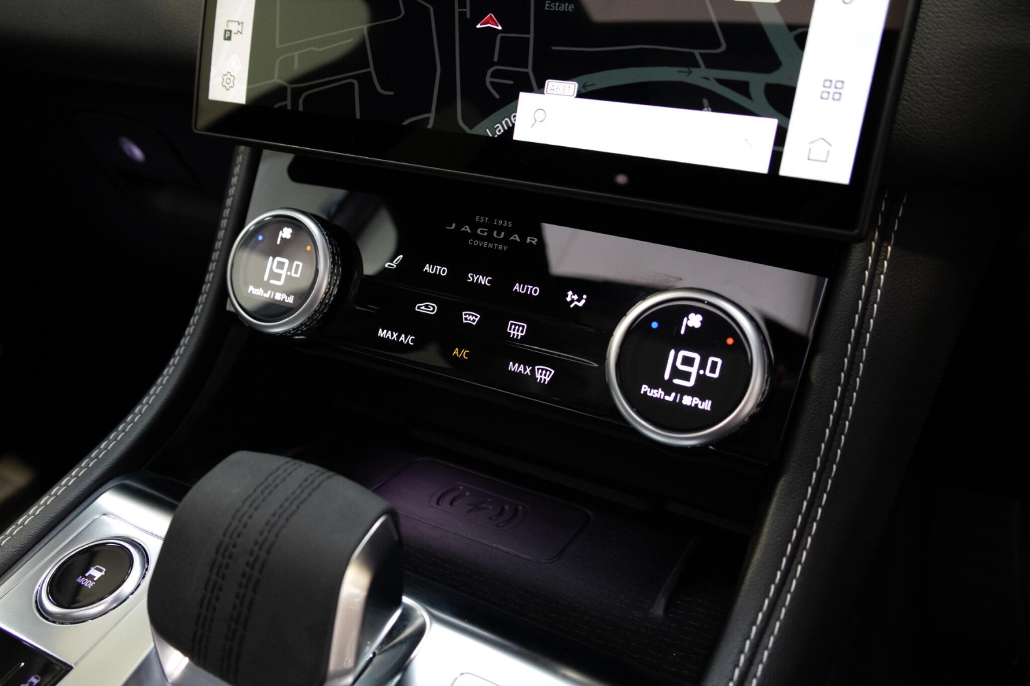 Jaguar F-Pace - Image 27