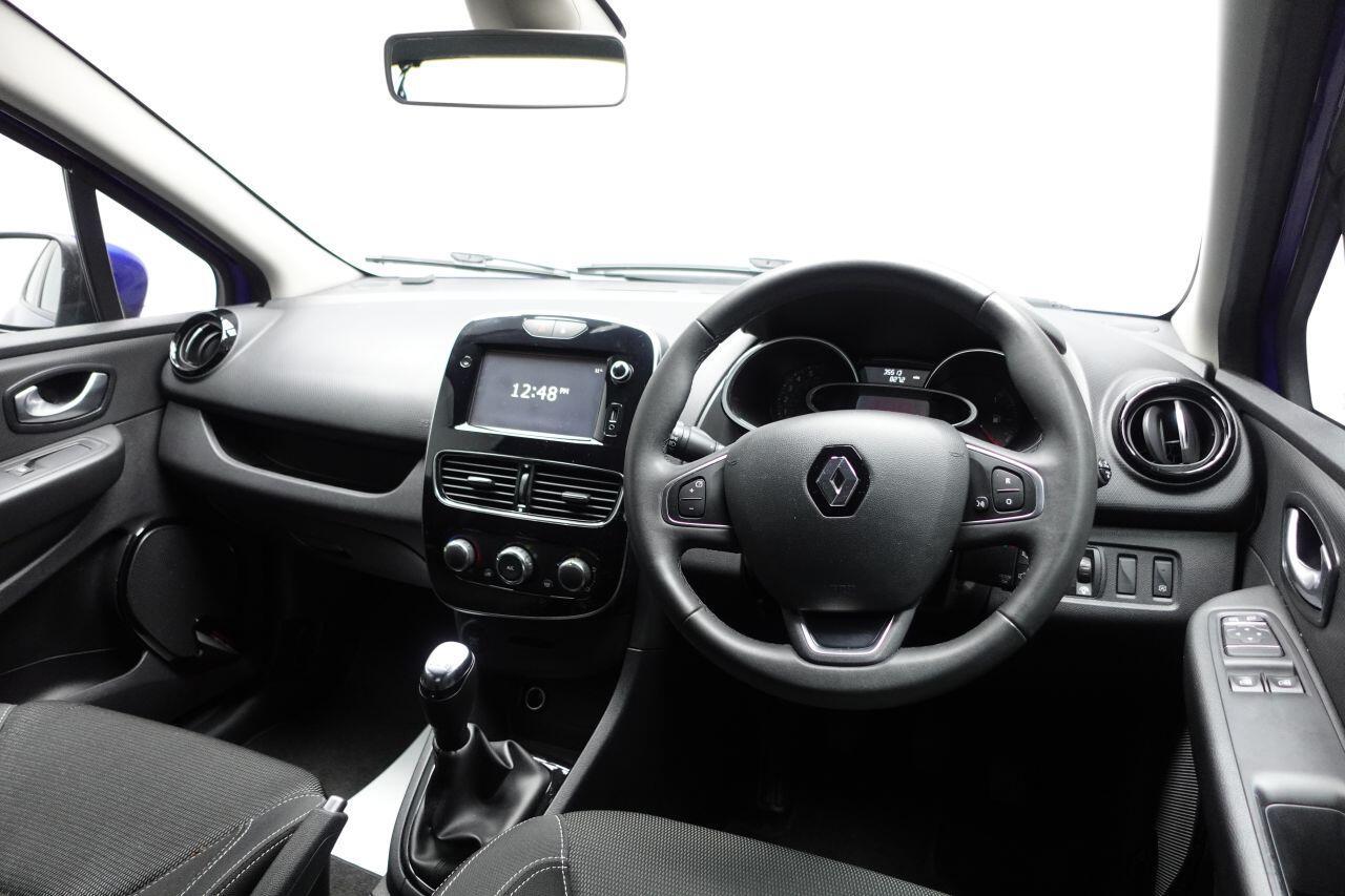Renault Clio - Image 15