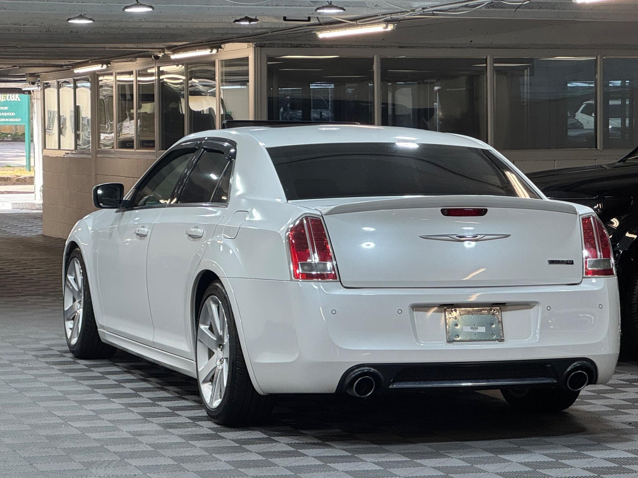 Chrysler 300C - Image 3